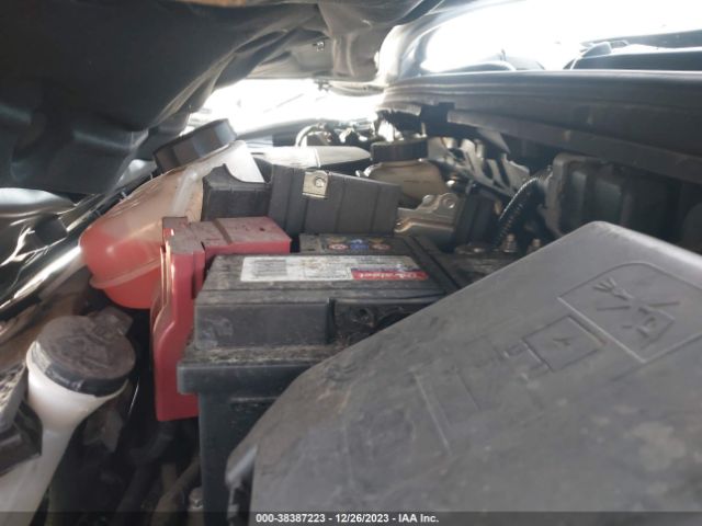 Photo 9 VIN: KL8CA6SA7KC736141 - CHEVROLET SPARK 