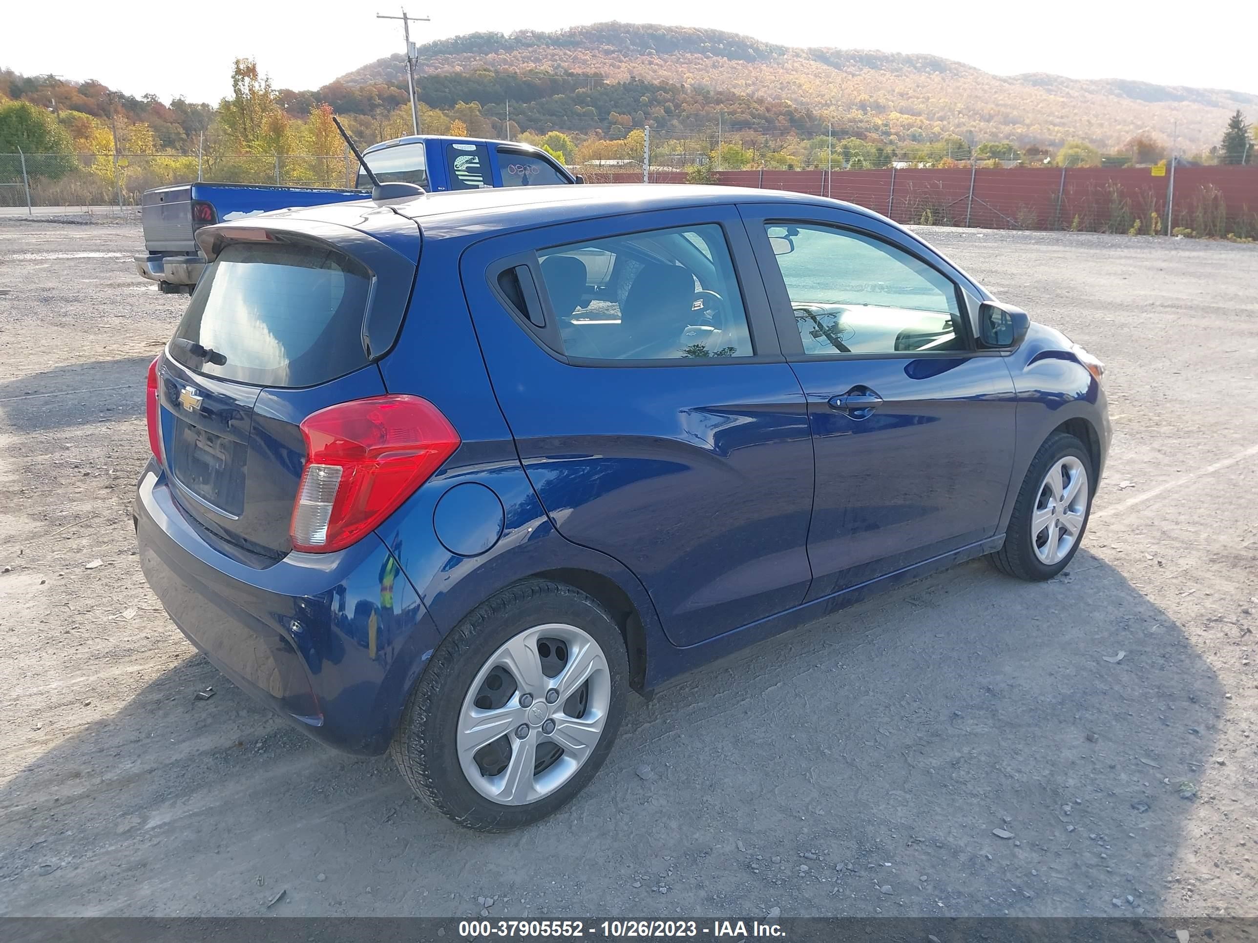 Photo 3 VIN: KL8CA6SA8NC015945 - CHEVROLET SPARK 