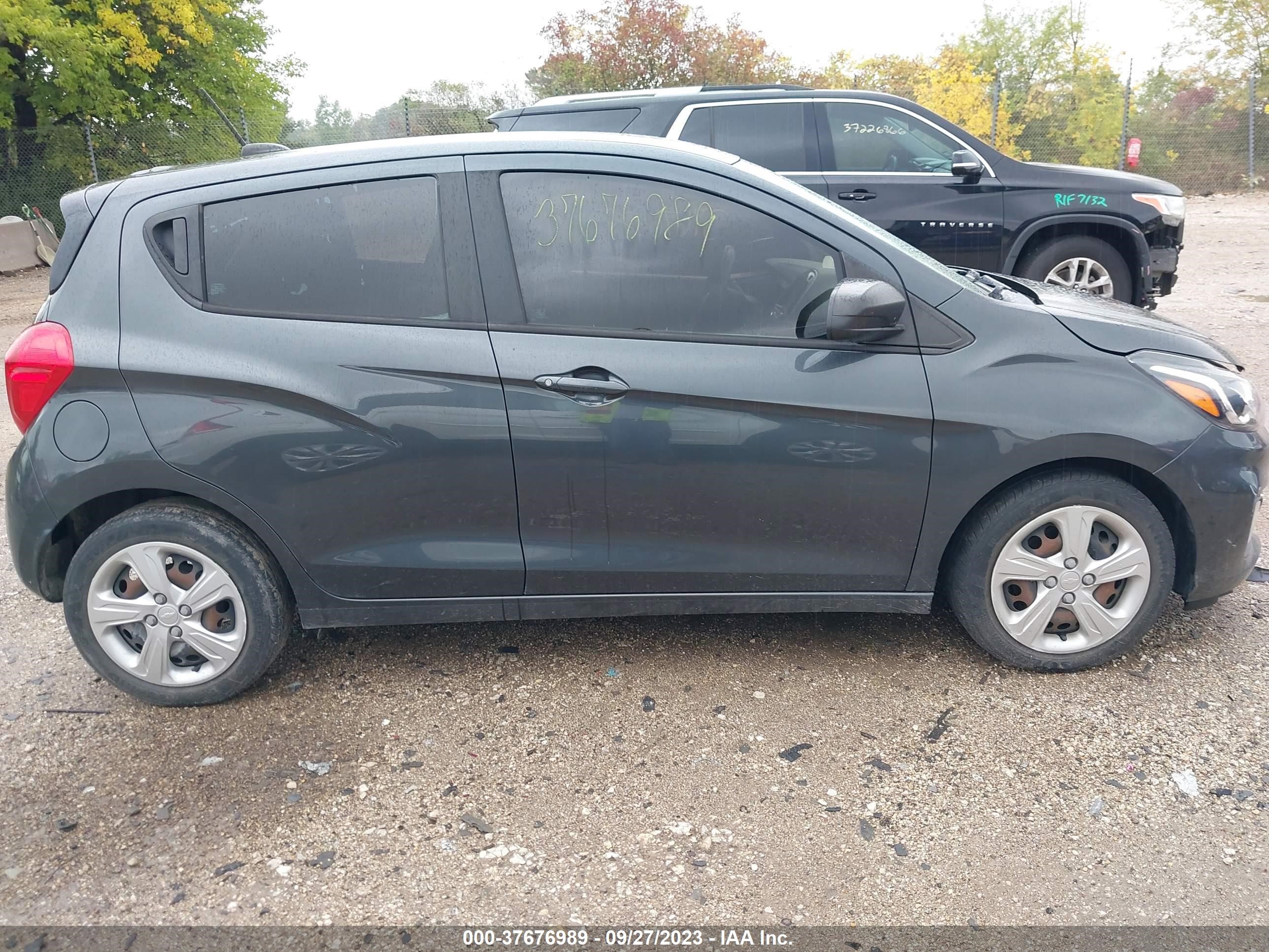 Photo 12 VIN: KL8CA6SA9LC405479 - CHEVROLET SPARK 