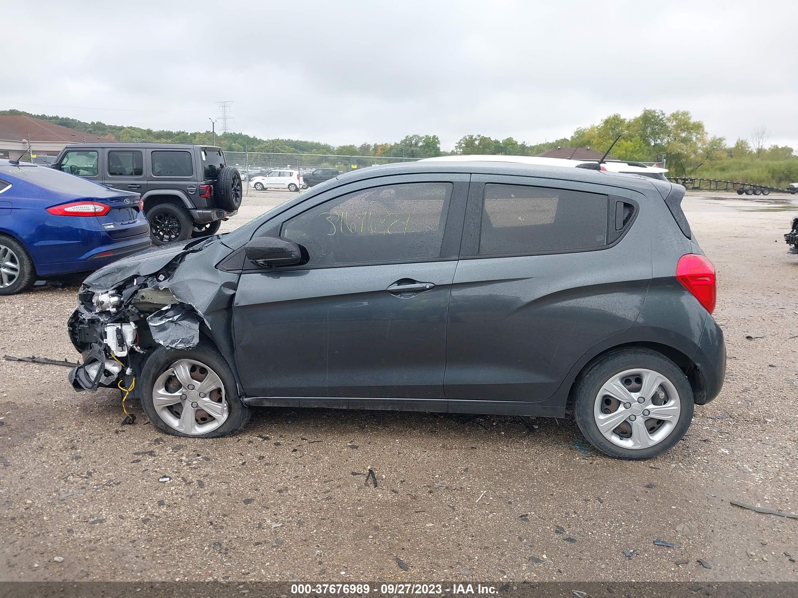 Photo 13 VIN: KL8CA6SA9LC405479 - CHEVROLET SPARK 