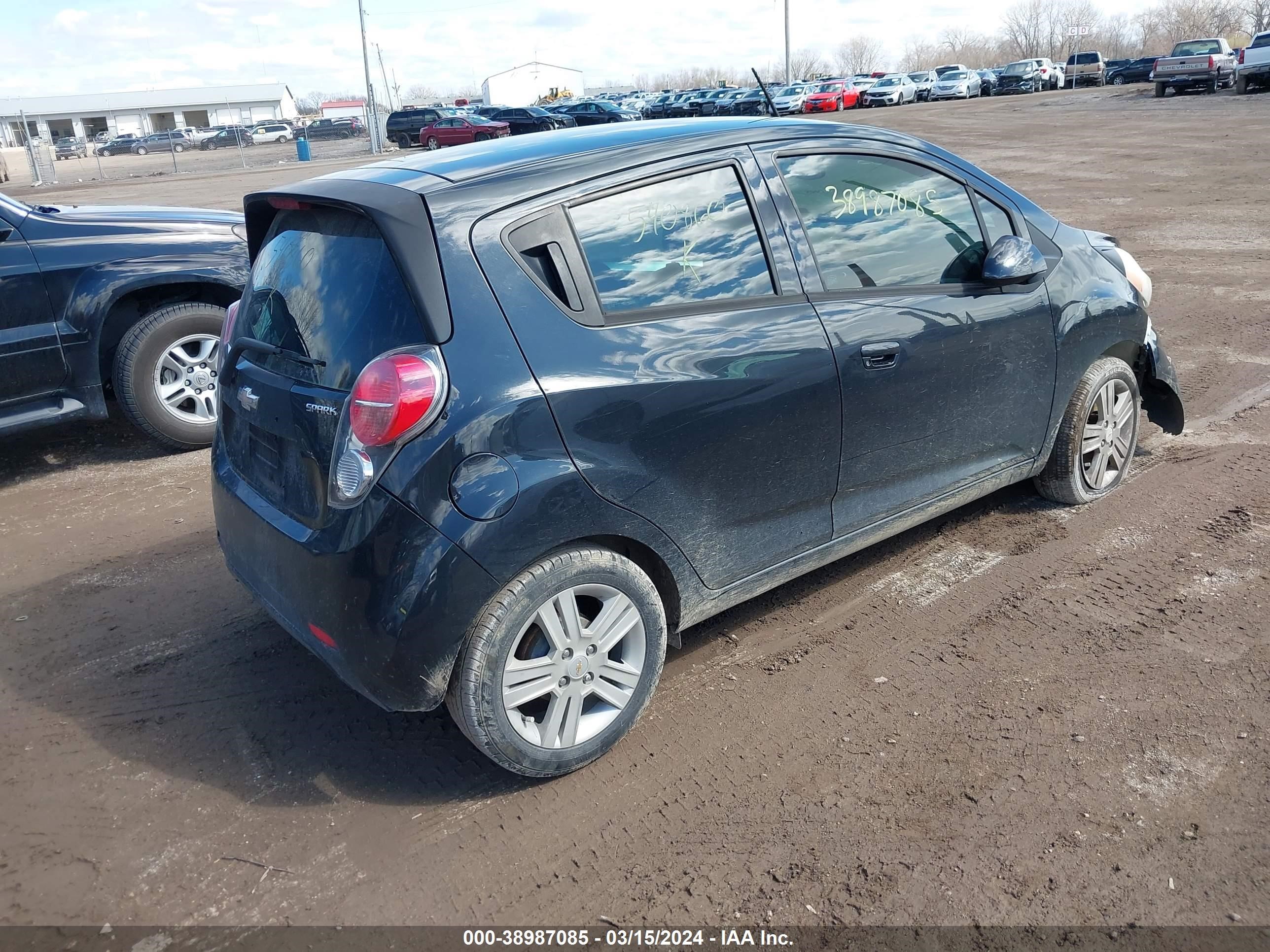 Photo 3 VIN: KL8CB6S92EC540860 - CHEVROLET SPARK 