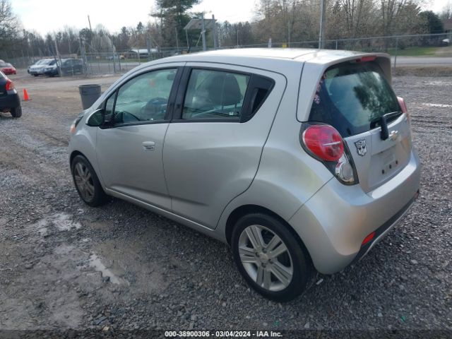 Photo 2 VIN: KL8CB6S93FC739188 - CHEVROLET SPARK 