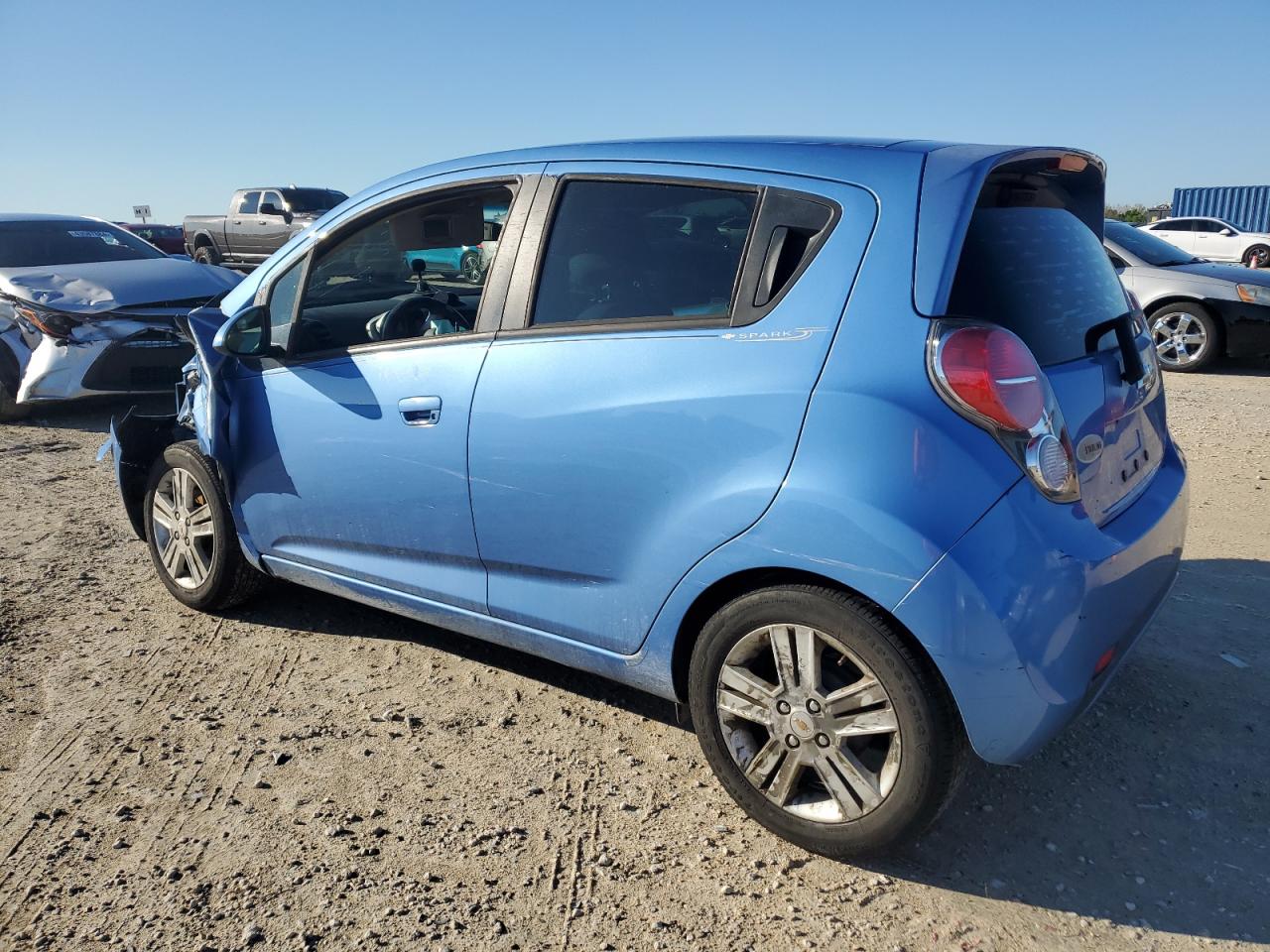 Photo 1 VIN: KL8CB6S95FC746689 - CHEVROLET SPARK 