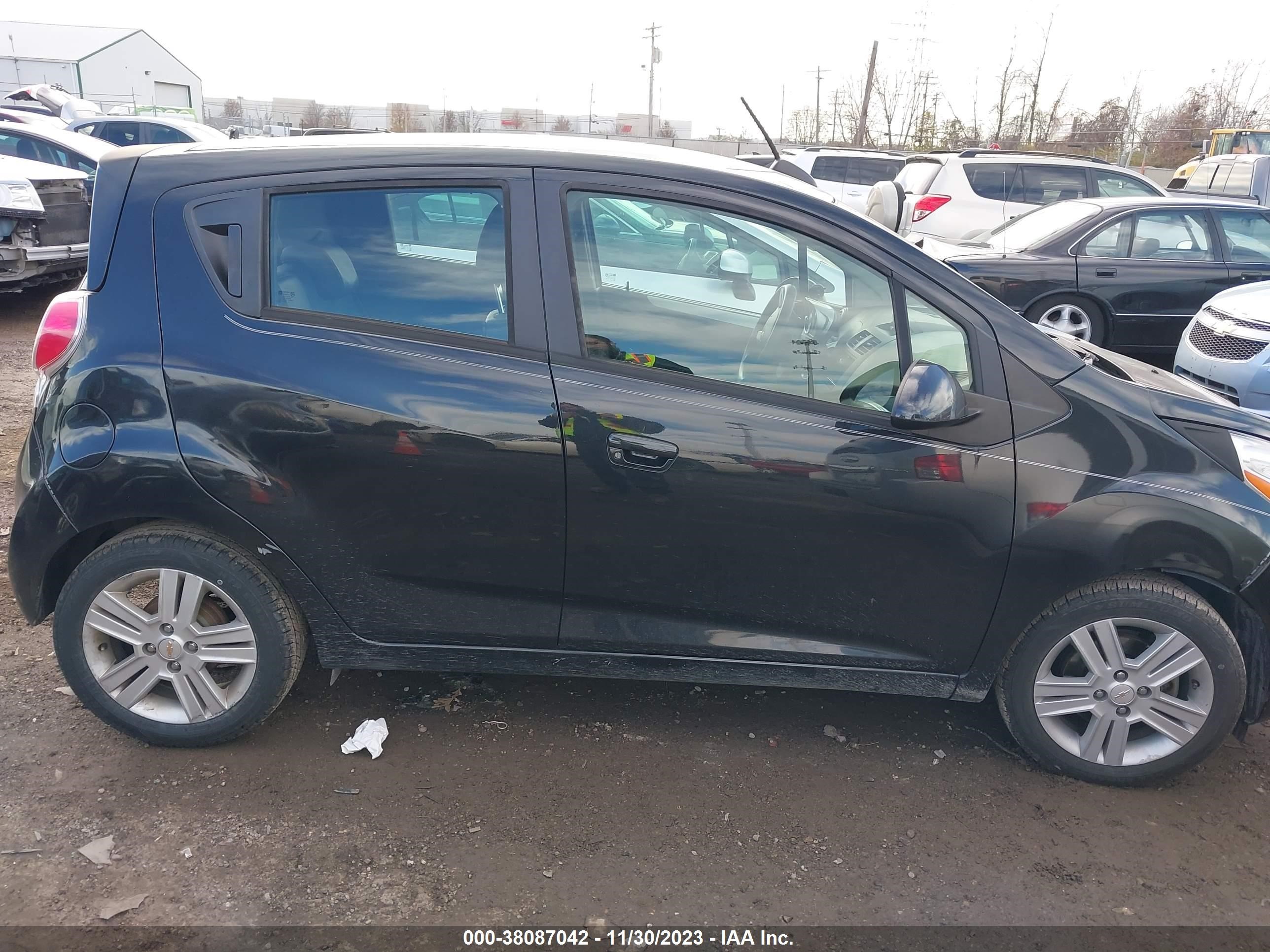 Photo 12 VIN: KL8CB6S97FC756320 - CHEVROLET SPARK 