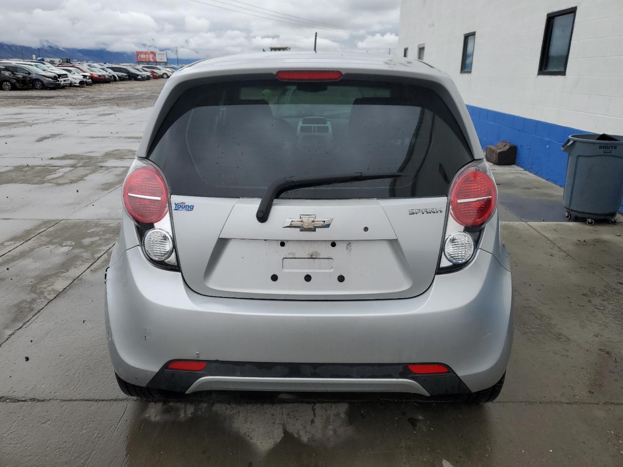 Photo 5 VIN: KL8CB6S98EC495892 - CHEVROLET SPARK LS 