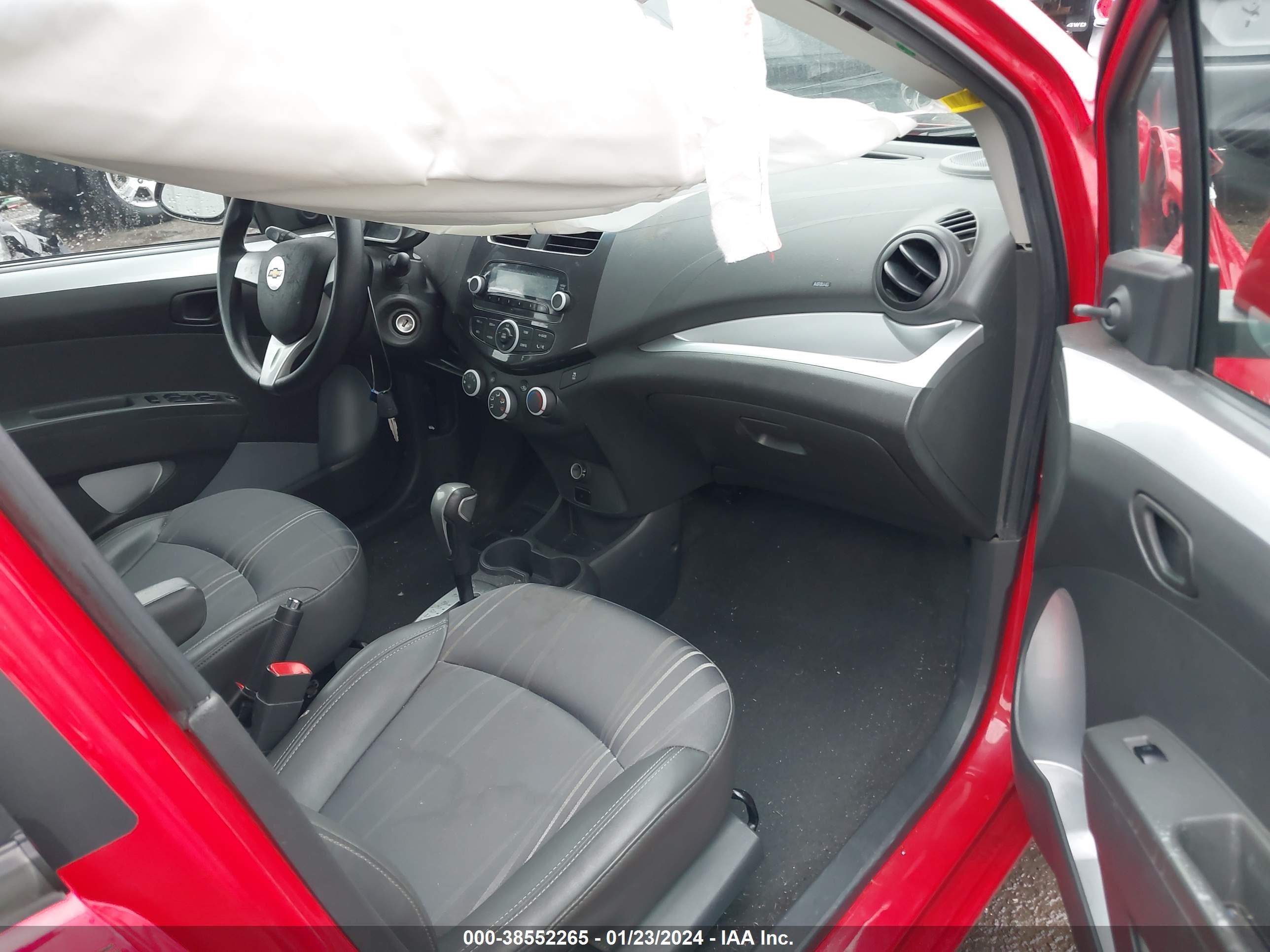 Photo 4 VIN: KL8CB6S9XDC505739 - CHEVROLET SPARK 