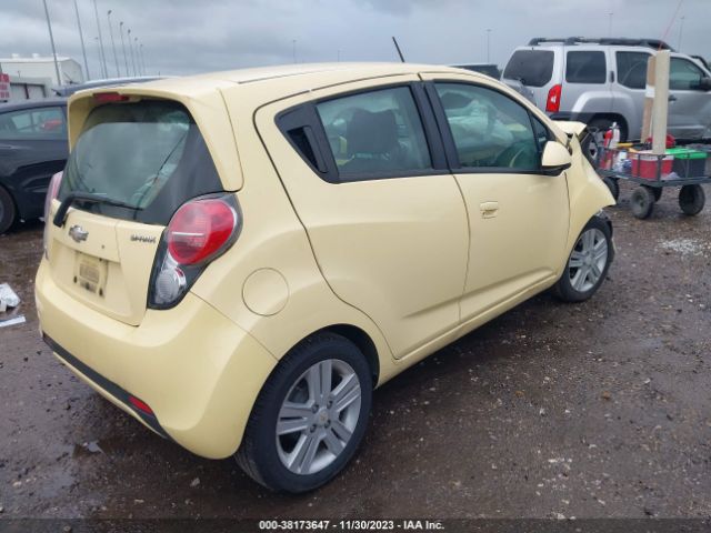 Photo 3 VIN: KL8CB6S9XEC484991 - CHEVROLET SPARK 