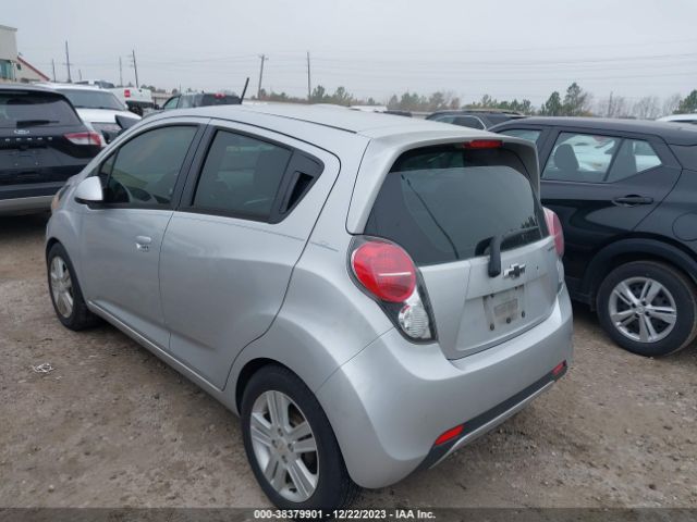 Photo 2 VIN: KL8CB6S9XFC729841 - CHEVROLET SPARK 