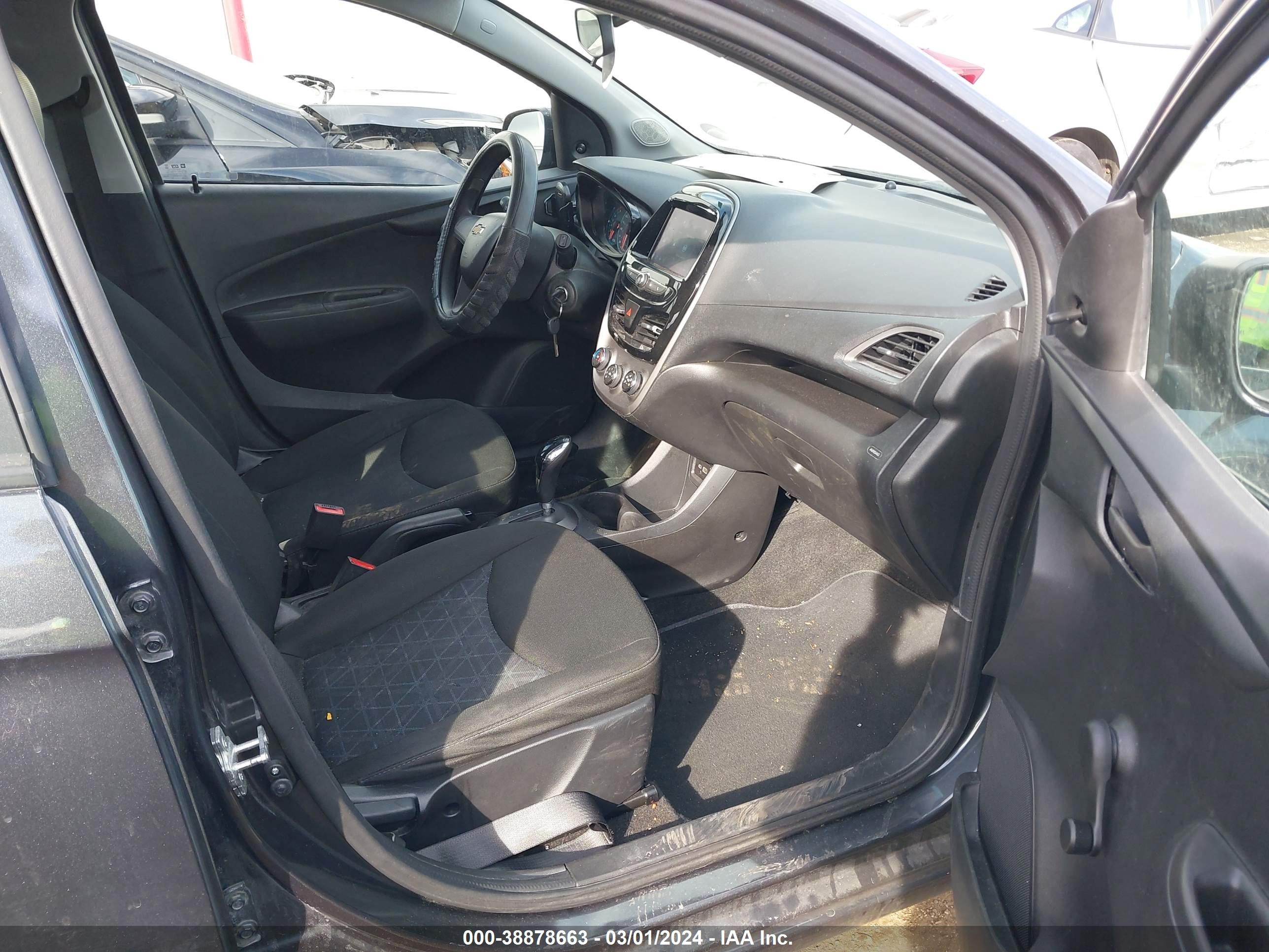 Photo 4 VIN: KL8CB6SA0MC740399 - CHEVROLET SPARK 