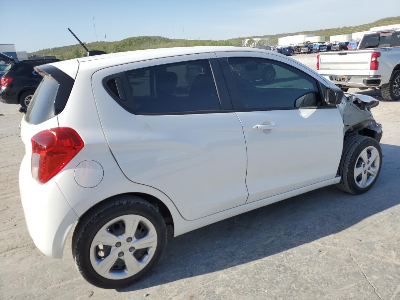 Photo 2 VIN: KL8CB6SA0NC020604 - CHEVROLET SPARK 