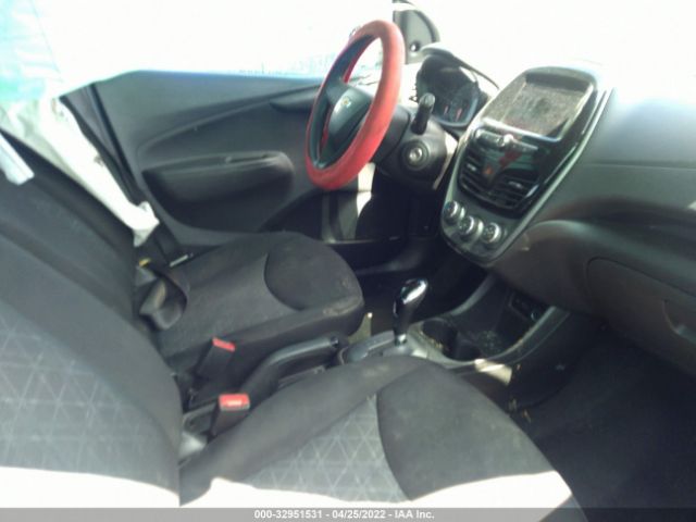 Photo 4 VIN: KL8CB6SA1KC708011 - CHEVROLET SPARK 