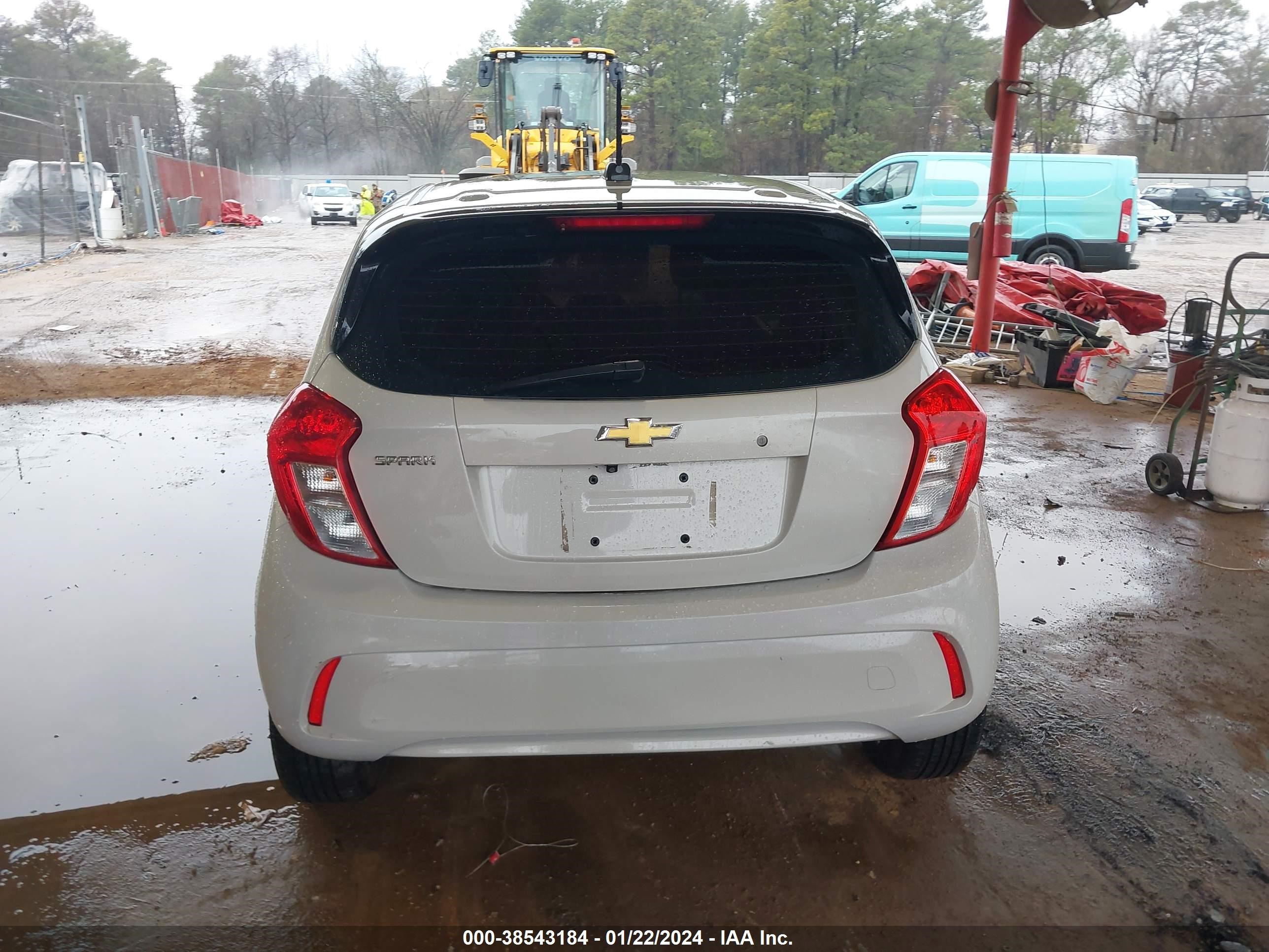 Photo 15 VIN: KL8CB6SA1LC412259 - CHEVROLET SPARK 