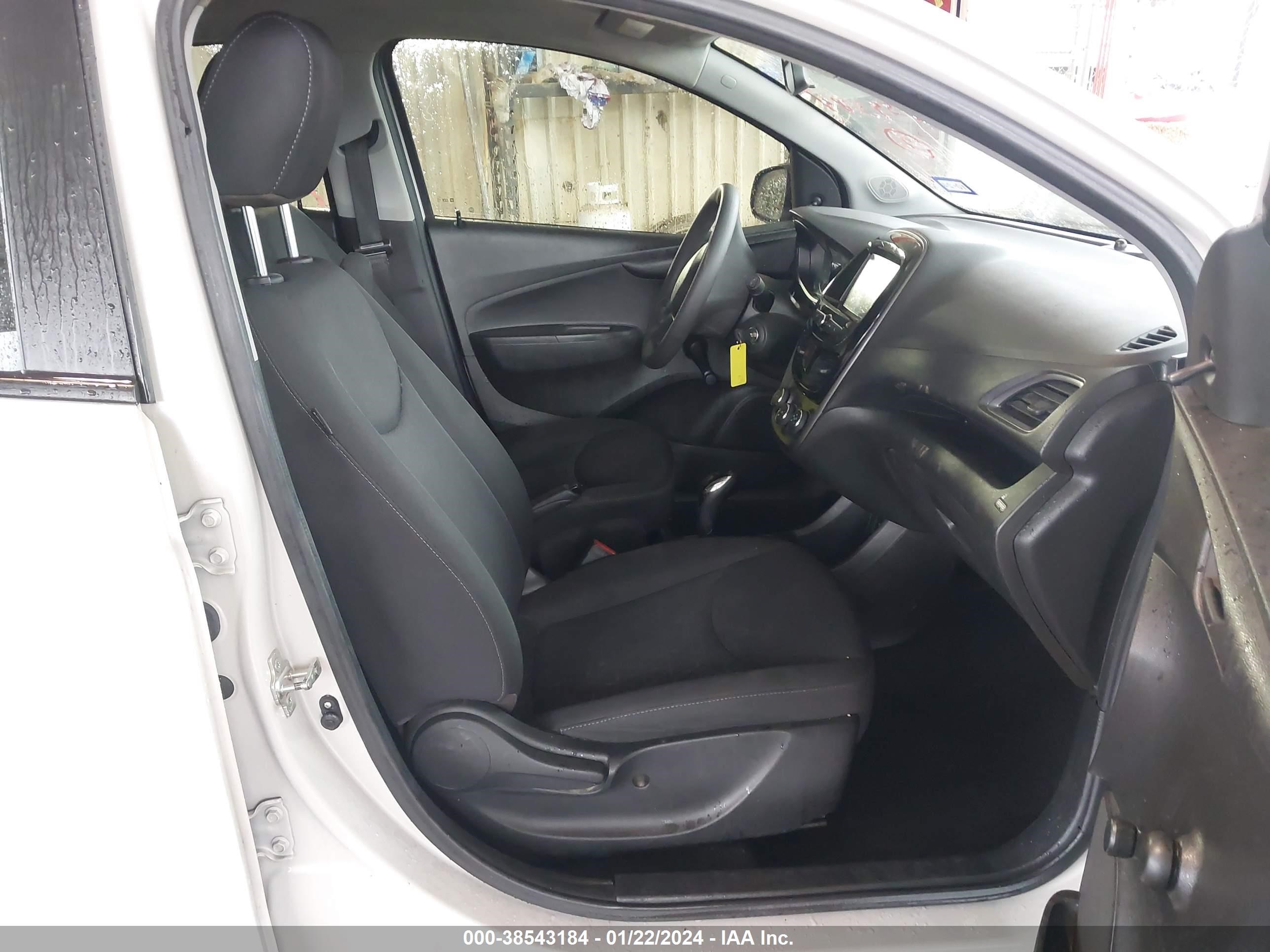 Photo 4 VIN: KL8CB6SA1LC412259 - CHEVROLET SPARK 