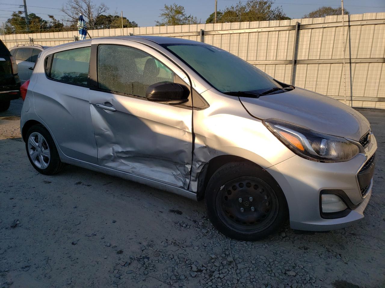 Photo 3 VIN: KL8CB6SA1LC437159 - CHEVROLET SPARK 