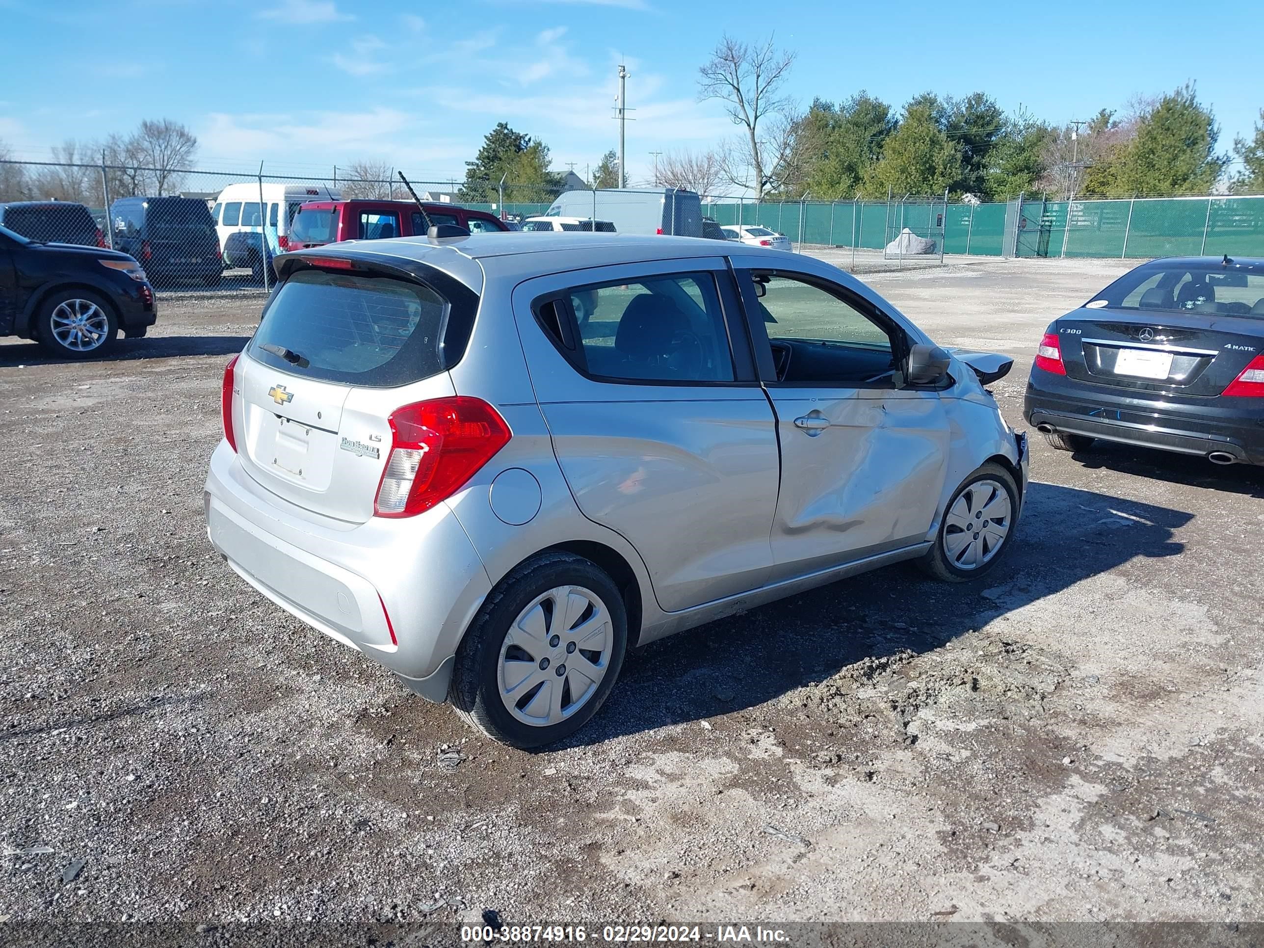 Photo 3 VIN: KL8CB6SA2GC620365 - CHEVROLET SPARK 