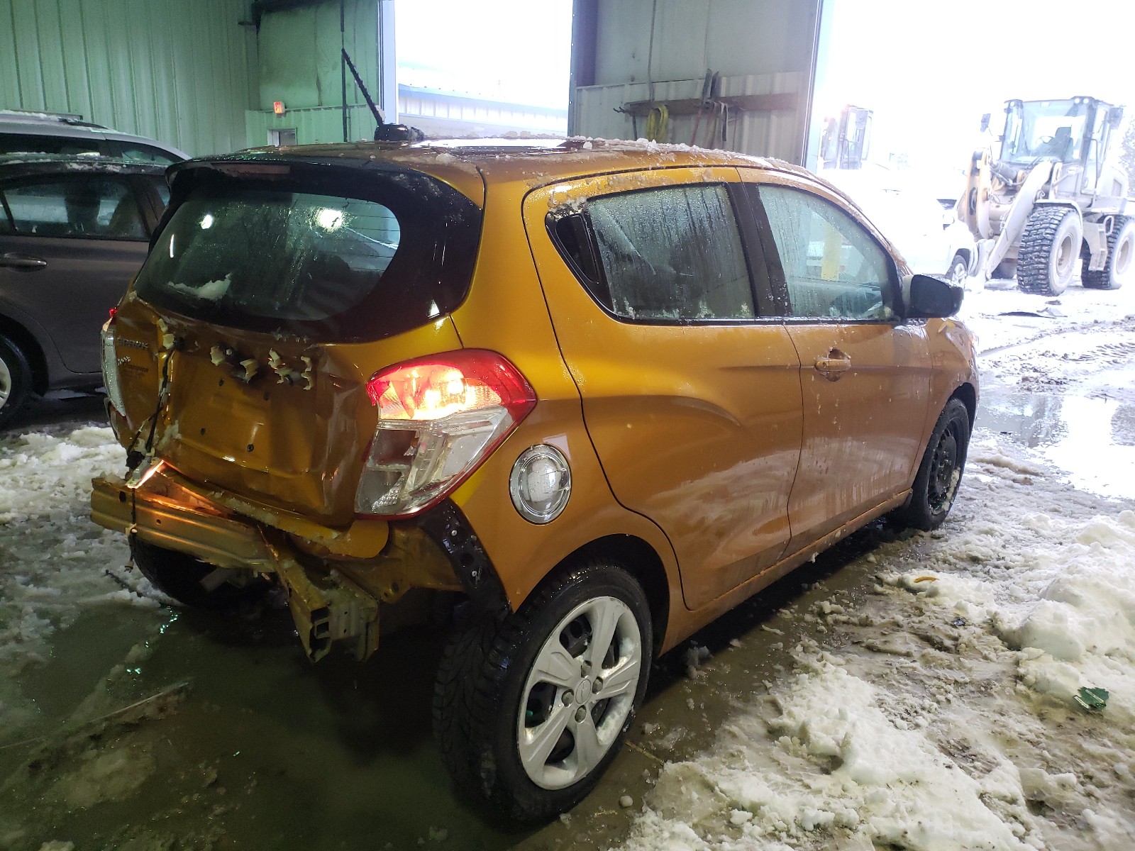 Photo 3 VIN: KL8CB6SA2KC711791 - CHEVROLET SPARK LS 