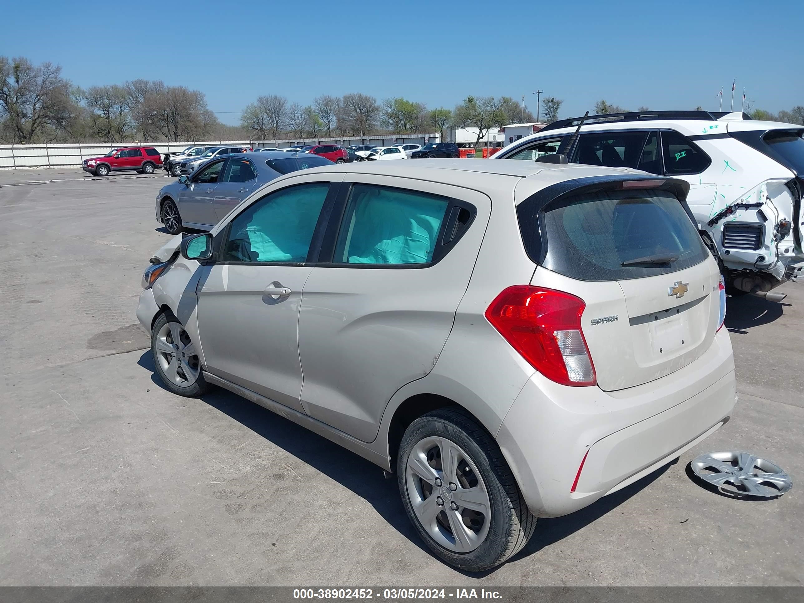 Photo 2 VIN: KL8CB6SA2LC445349 - CHEVROLET SPARK 