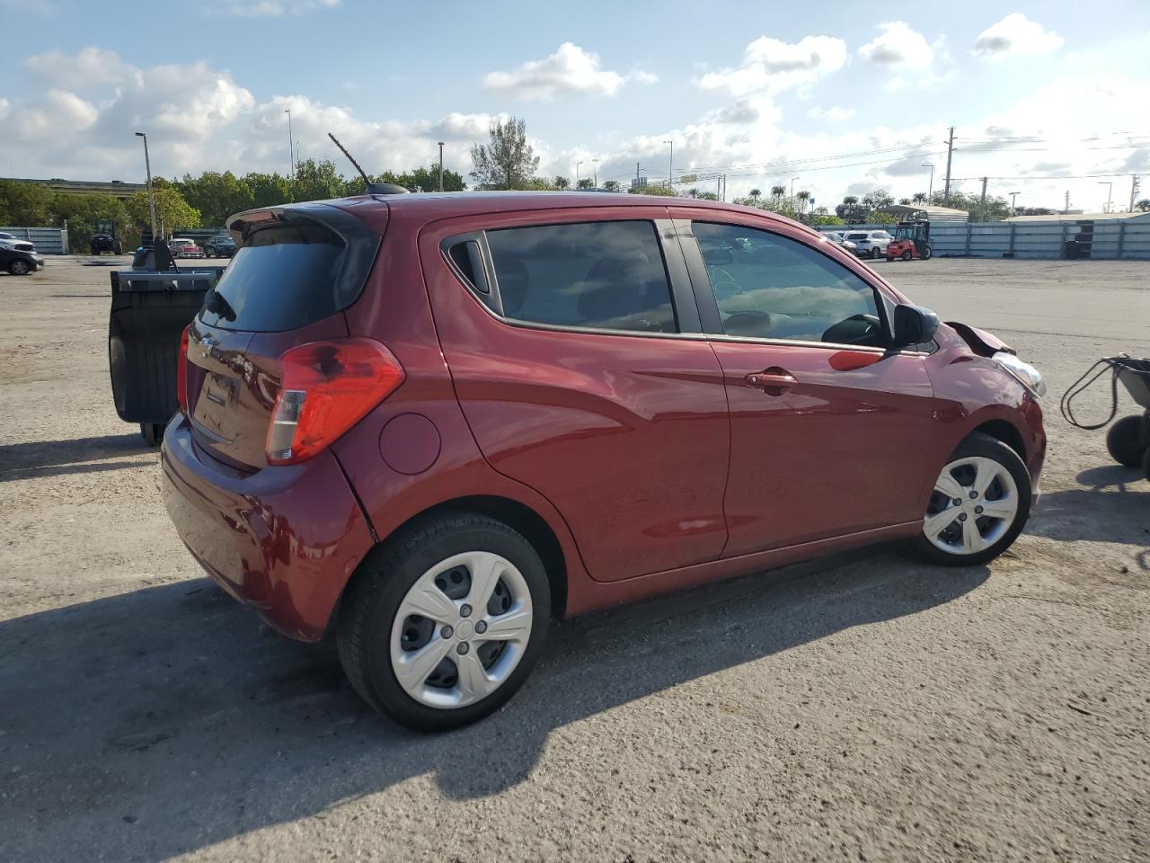 Photo 2 VIN: KL8CB6SA2NC042037 - CHEVROLET SPARK 