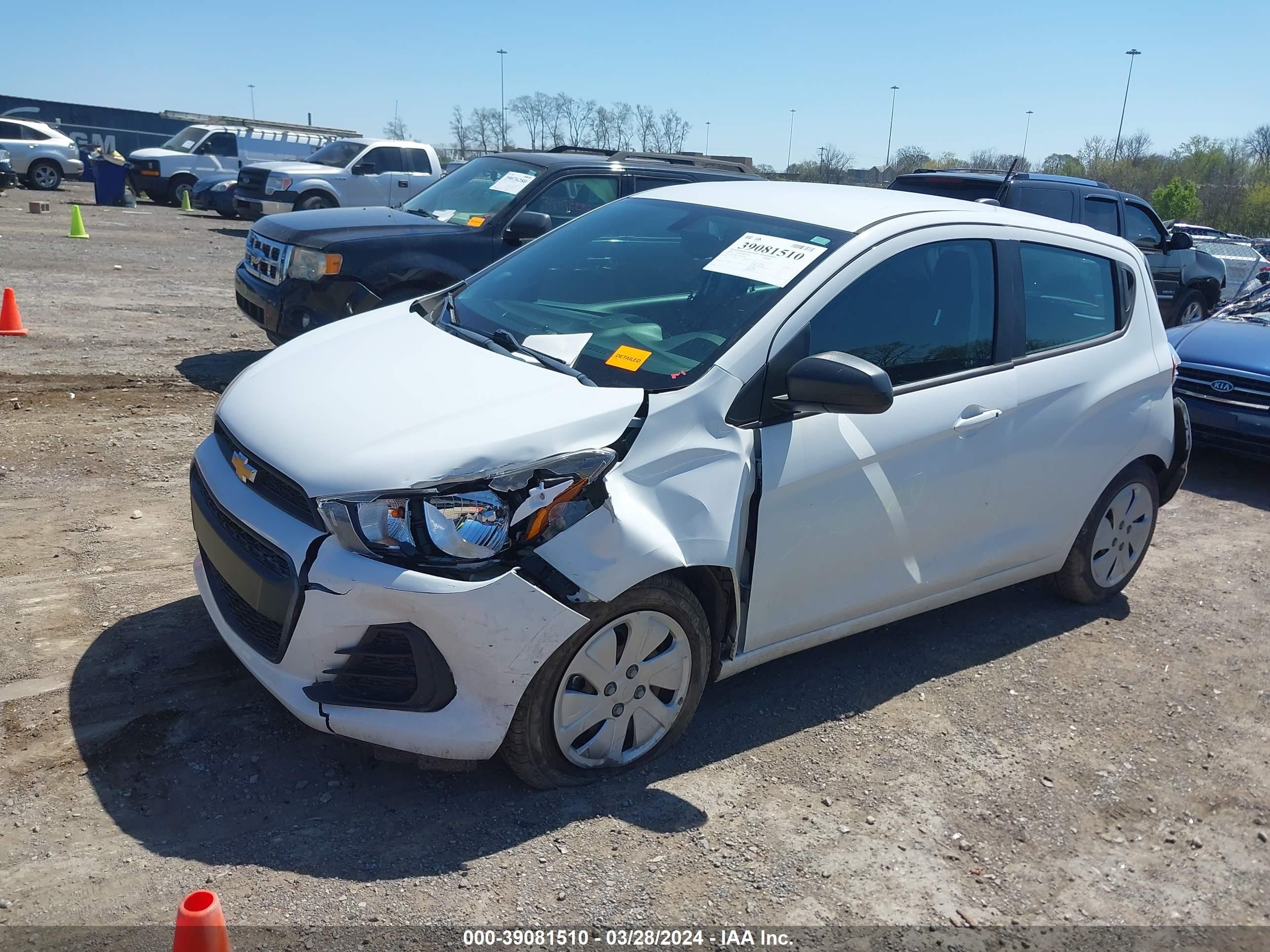 Photo 1 VIN: KL8CB6SA3JC467499 - CHEVROLET SPARK 