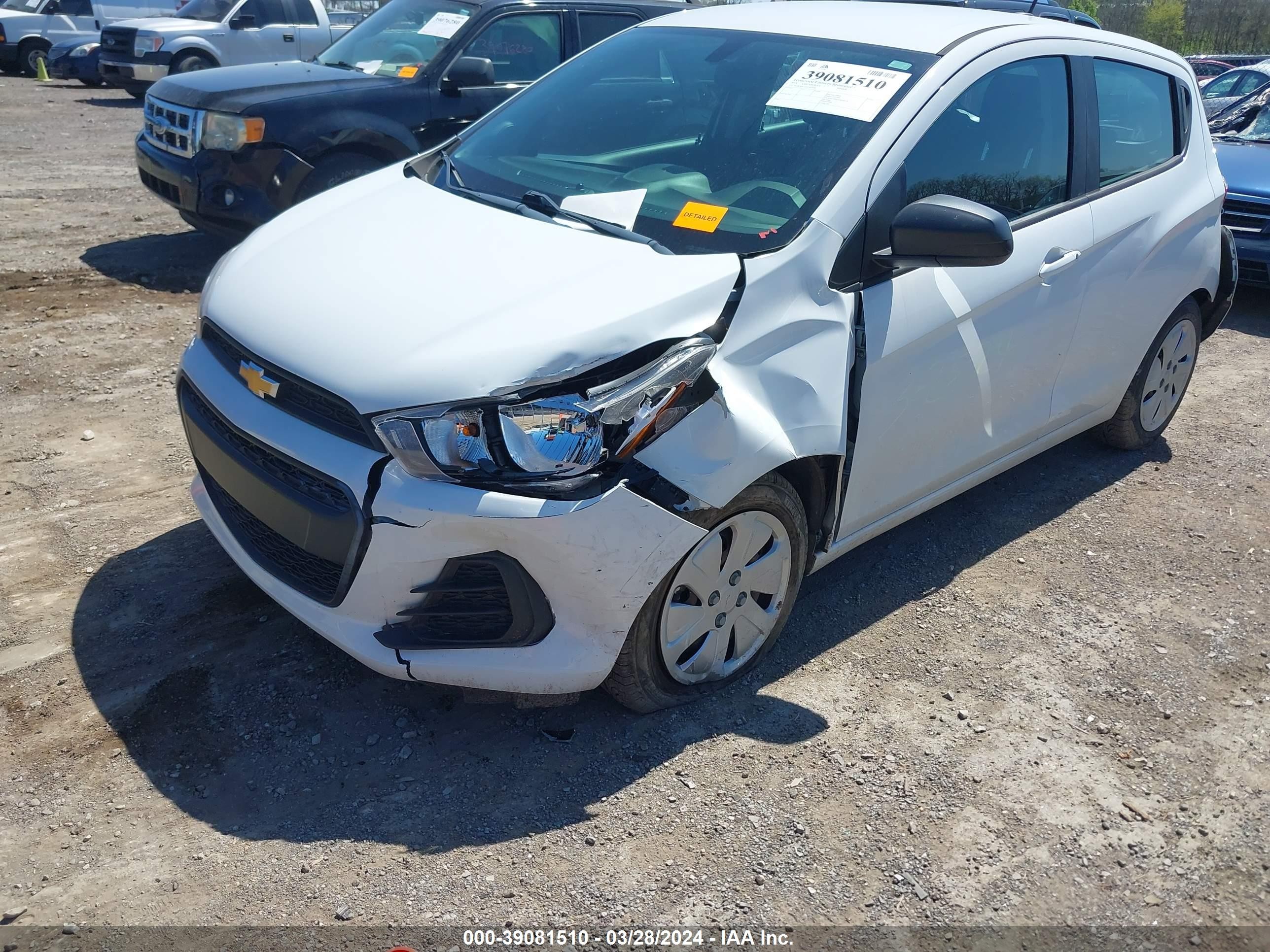 Photo 5 VIN: KL8CB6SA3JC467499 - CHEVROLET SPARK 