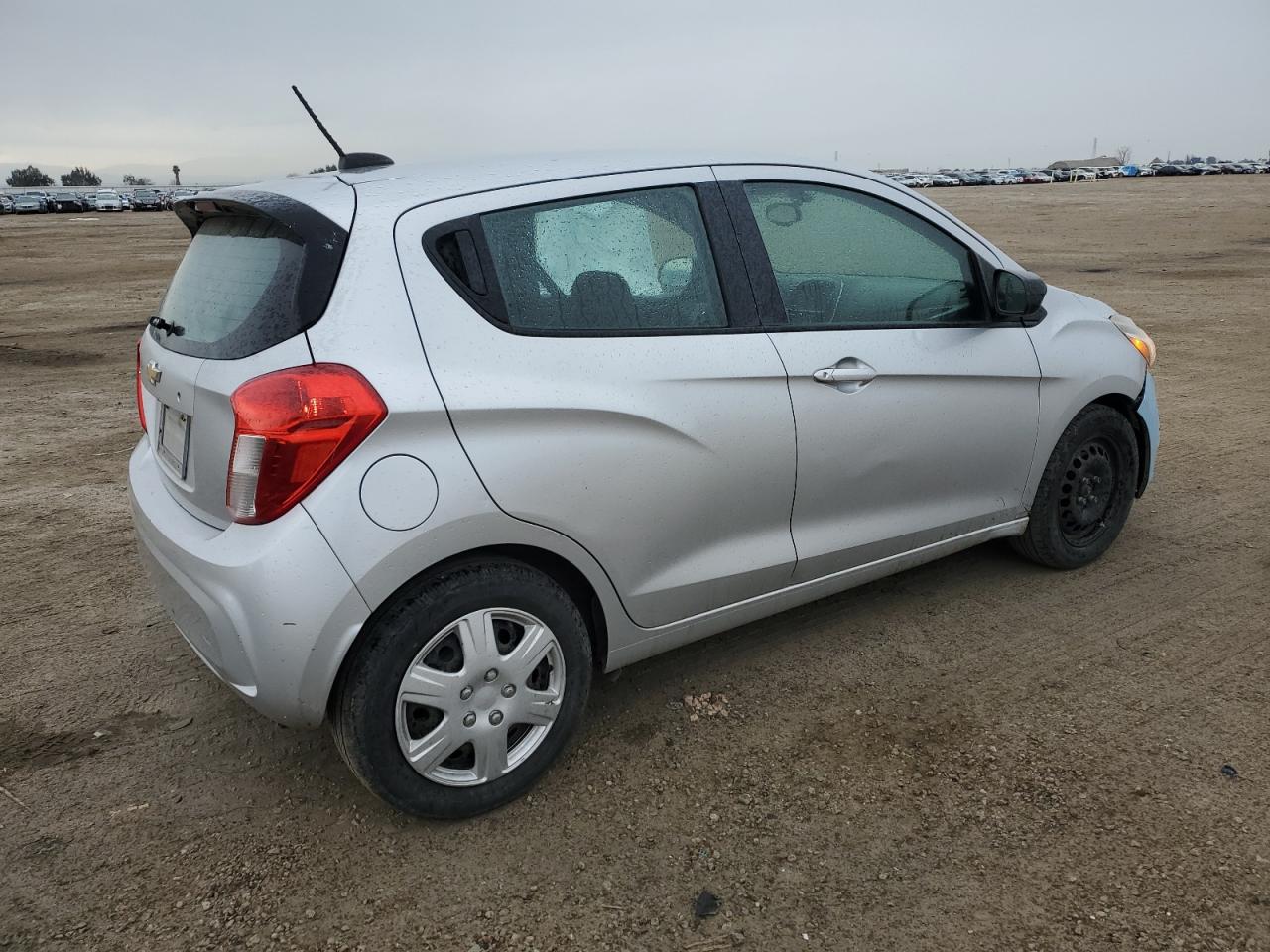 Photo 2 VIN: KL8CB6SA4HC772827 - CHEVROLET SPARK 