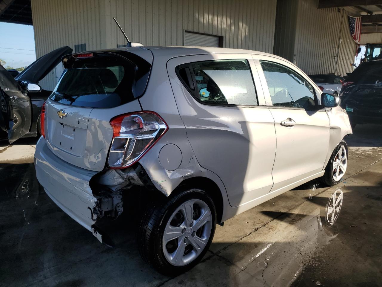 Photo 2 VIN: KL8CB6SA4KC807387 - CHEVROLET SPARK 