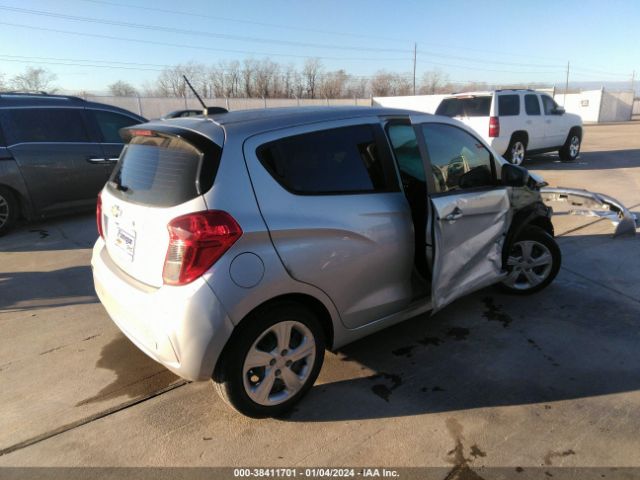 Photo 3 VIN: KL8CB6SA4NC033050 - CHEVROLET SPARK 