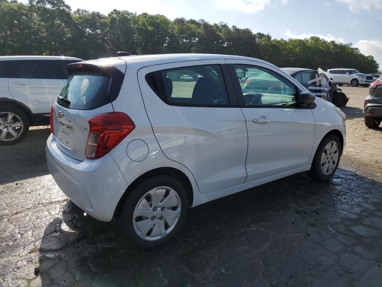 Photo 2 VIN: KL8CB6SA5GC603088 - CHEVROLET SPARK 