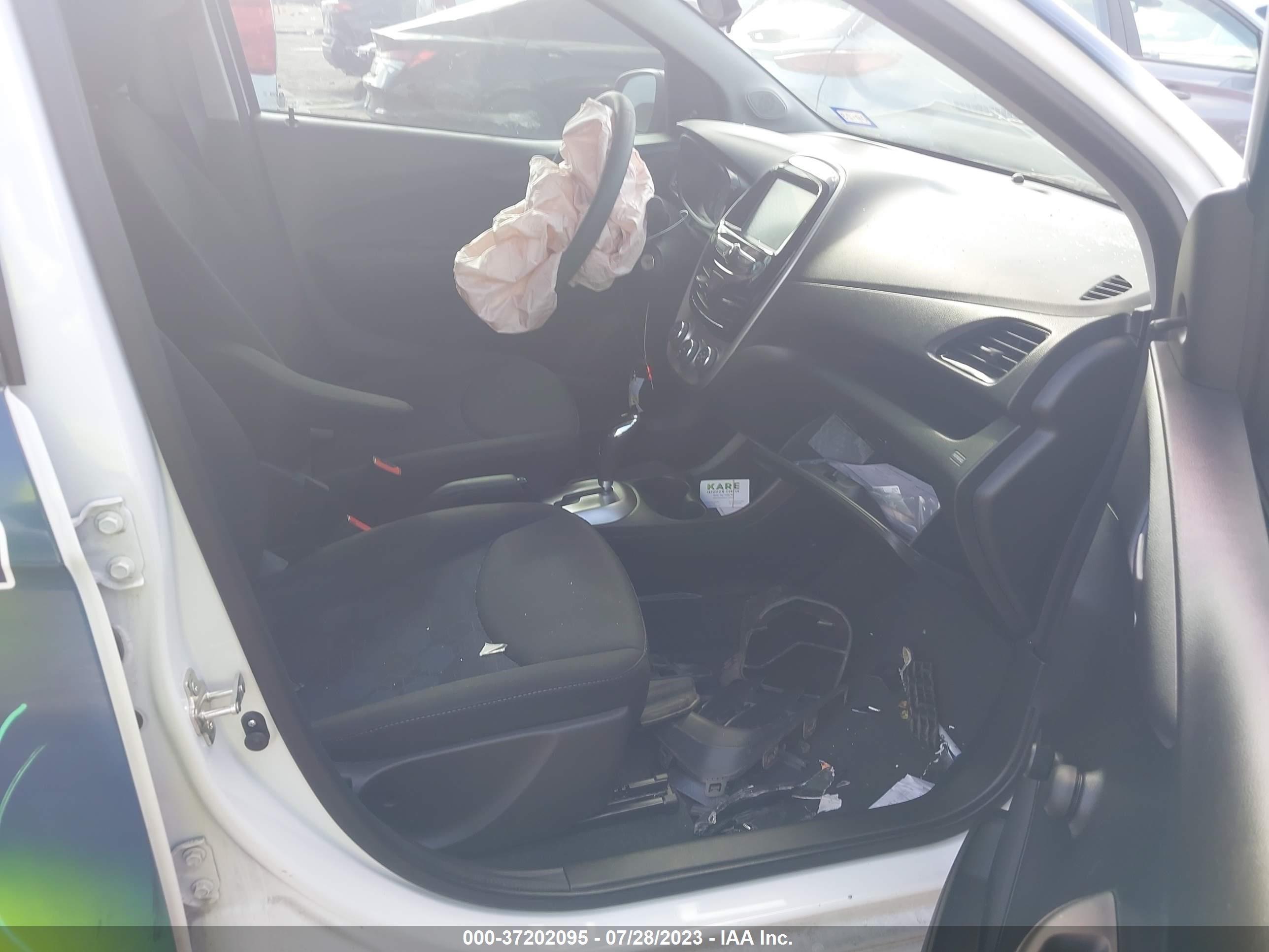 Photo 4 VIN: KL8CB6SA5JC471506 - CHEVROLET SPARK 