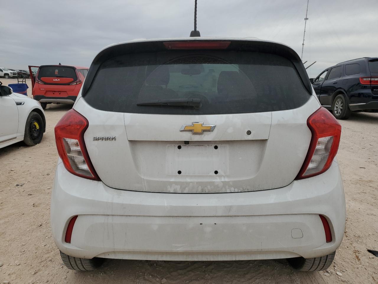 Photo 5 VIN: KL8CB6SA6LC458010 - CHEVROLET SPARK 