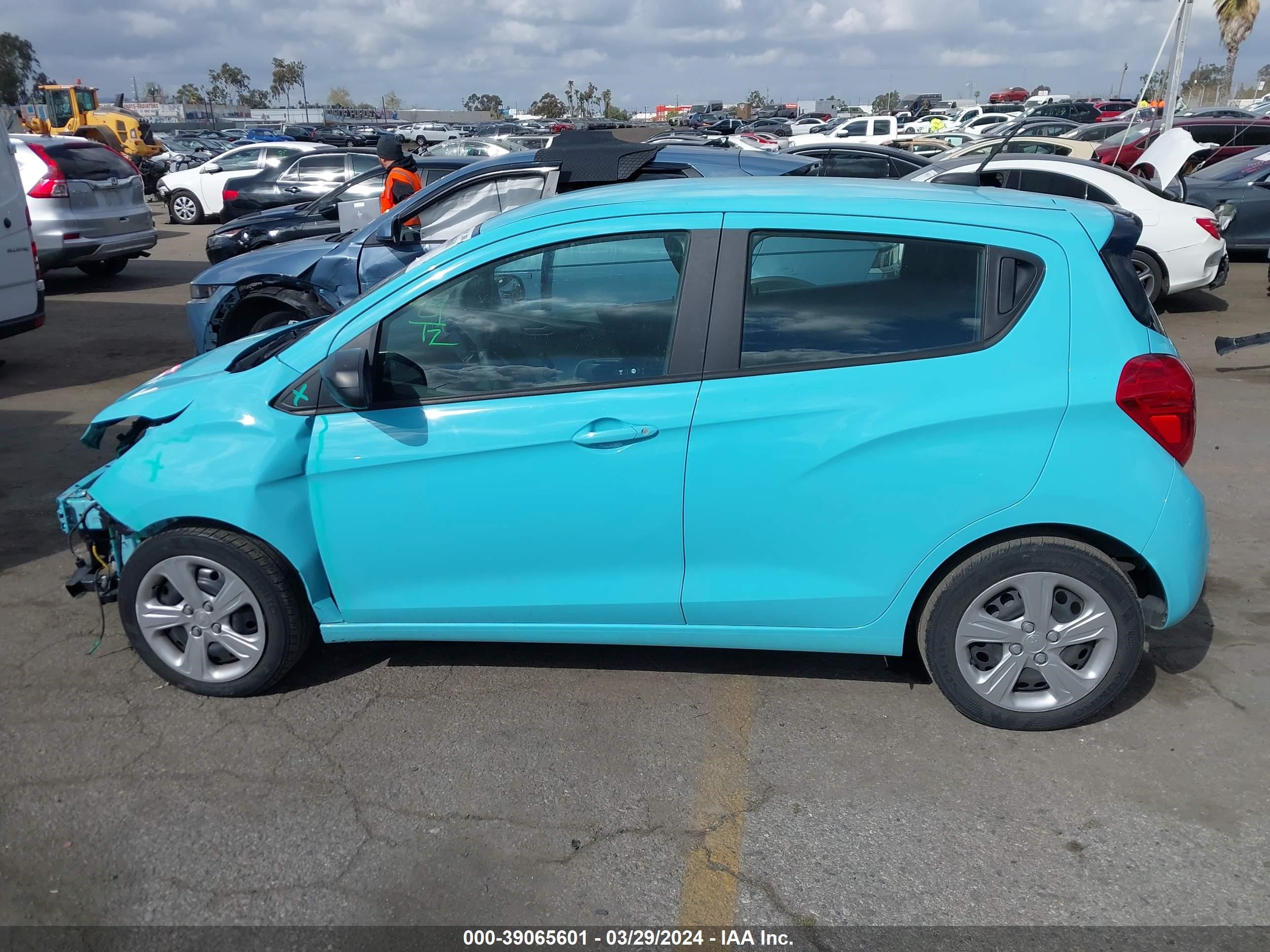 Photo 14 VIN: KL8CB6SA6MC739211 - CHEVROLET SPARK 