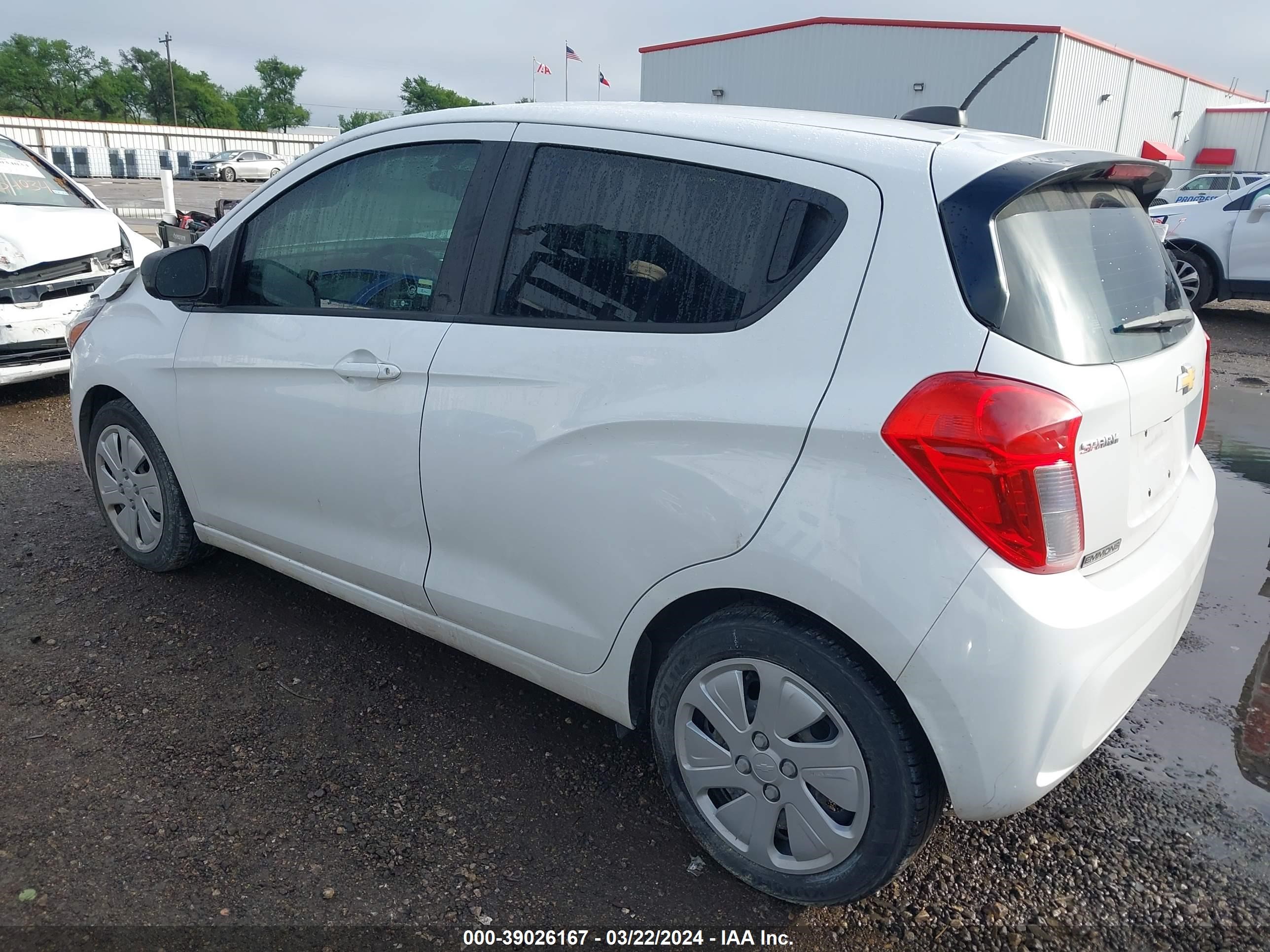 Photo 2 VIN: KL8CB6SA7JC469692 - CHEVROLET SPARK 