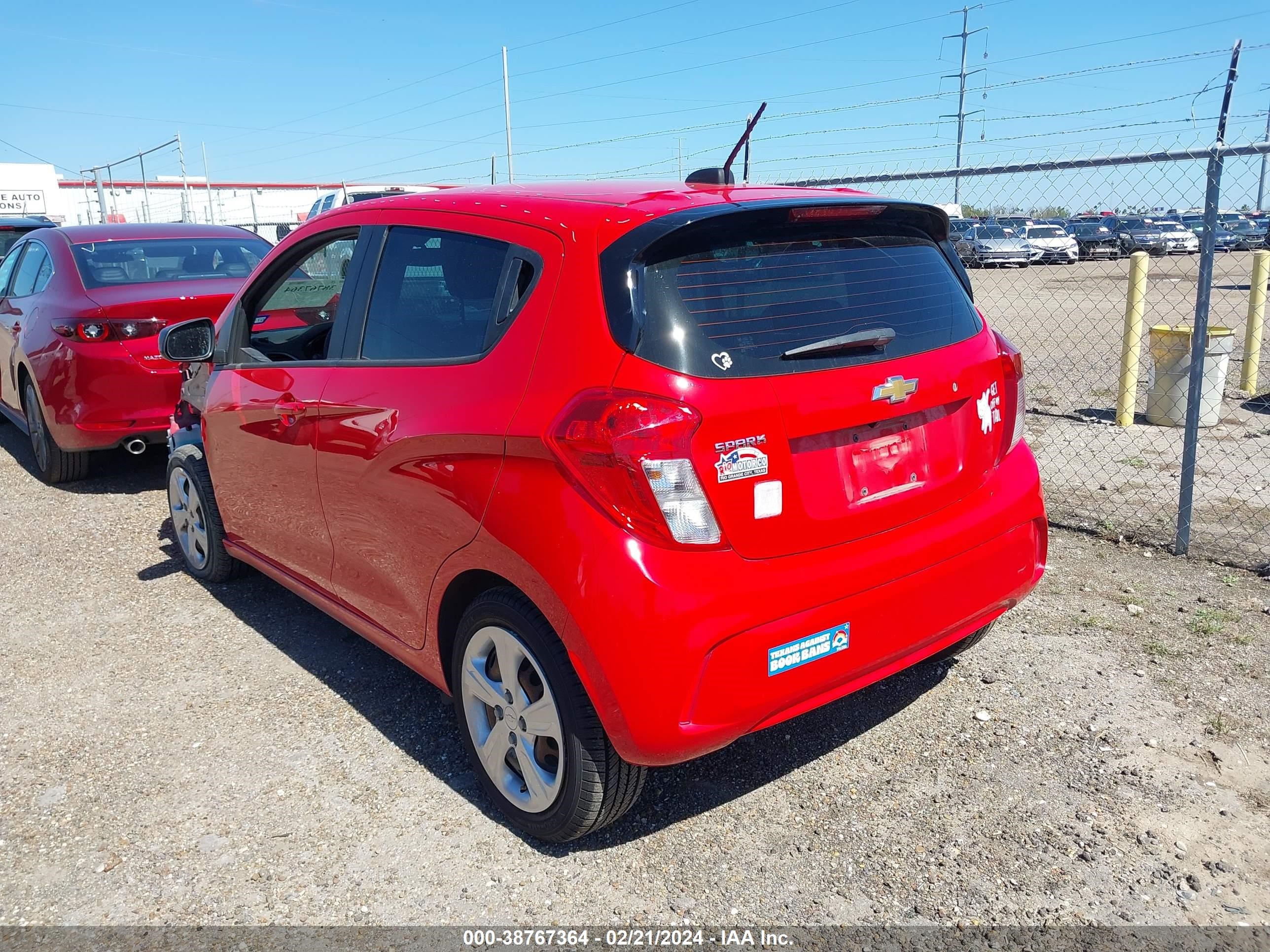 Photo 2 VIN: KL8CB6SA8LC463791 - CHEVROLET SPARK 