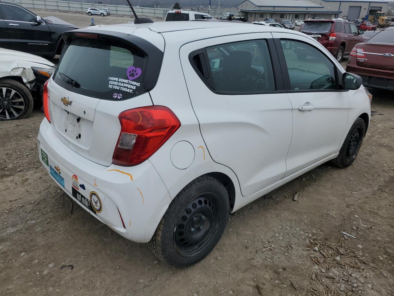 Photo 2 VIN: KL8CB6SA9HC734090 - CHEVROLET SPARK 