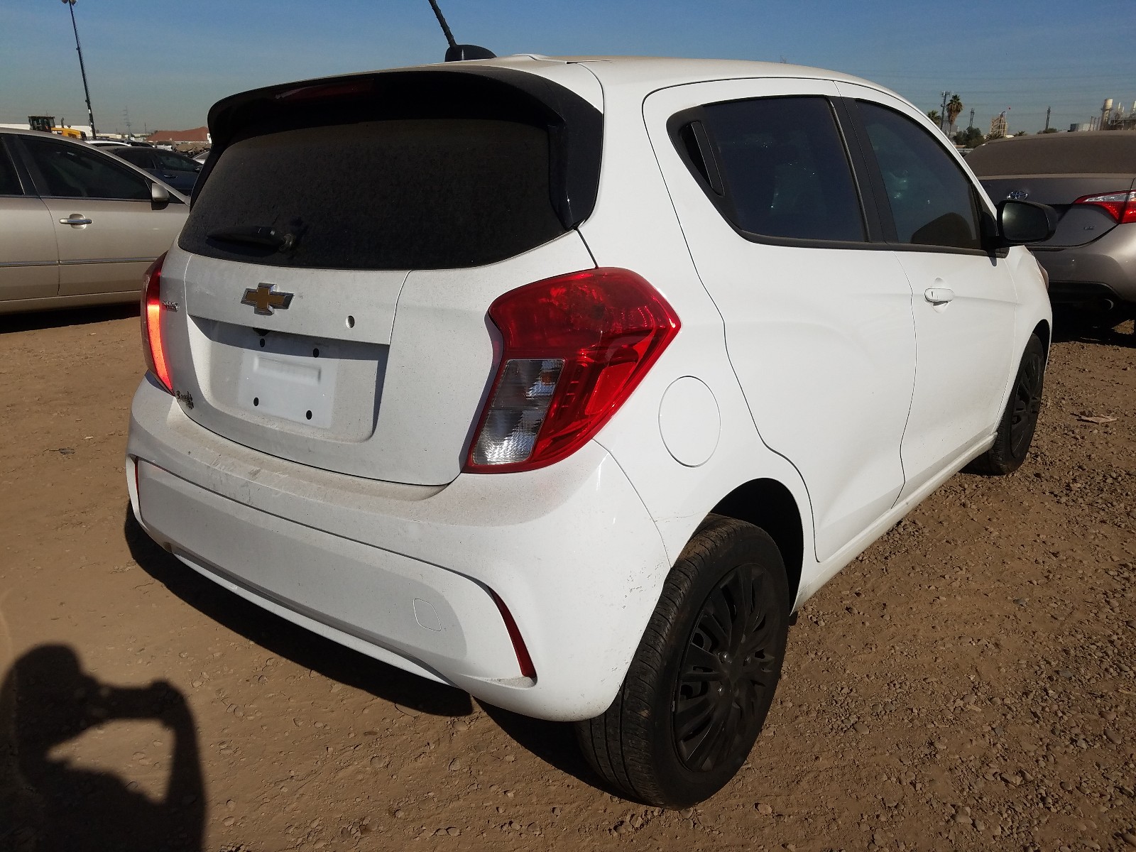 Photo 3 VIN: KL8CB6SA9KC733156 - CHEVROLET SPARK LS 