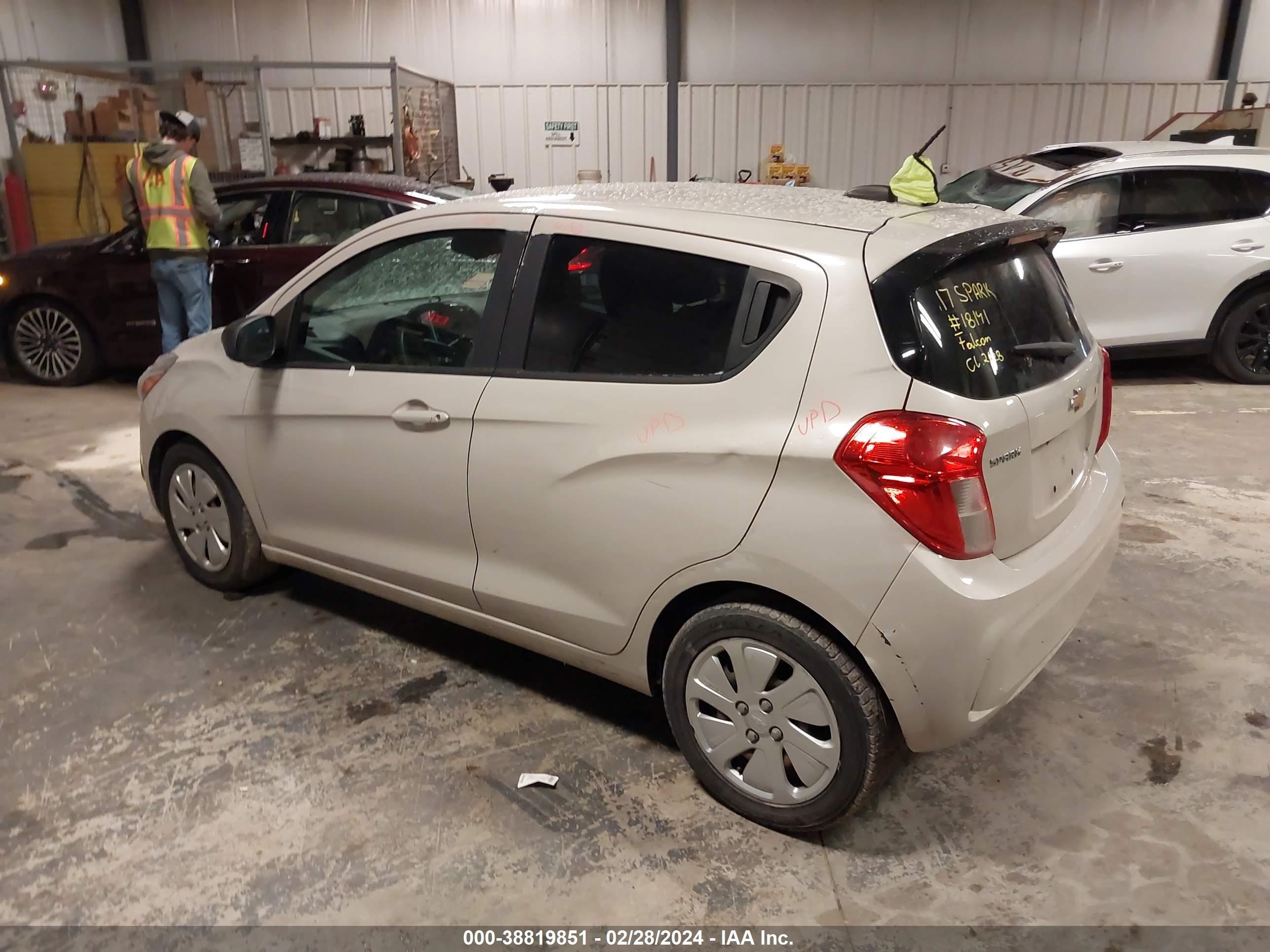 Photo 2 VIN: KL8CB6SAXHC766711 - CHEVROLET SPARK 