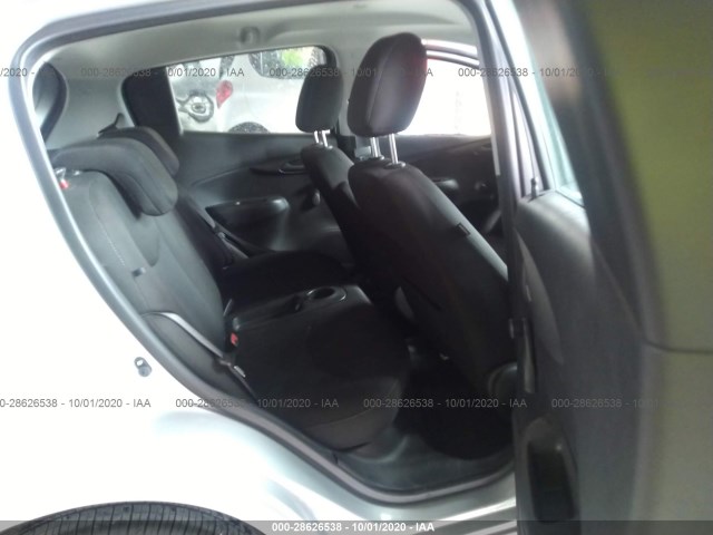 Photo 7 VIN: KL8CB6SAXJC471887 - CHEVROLET SPARK 