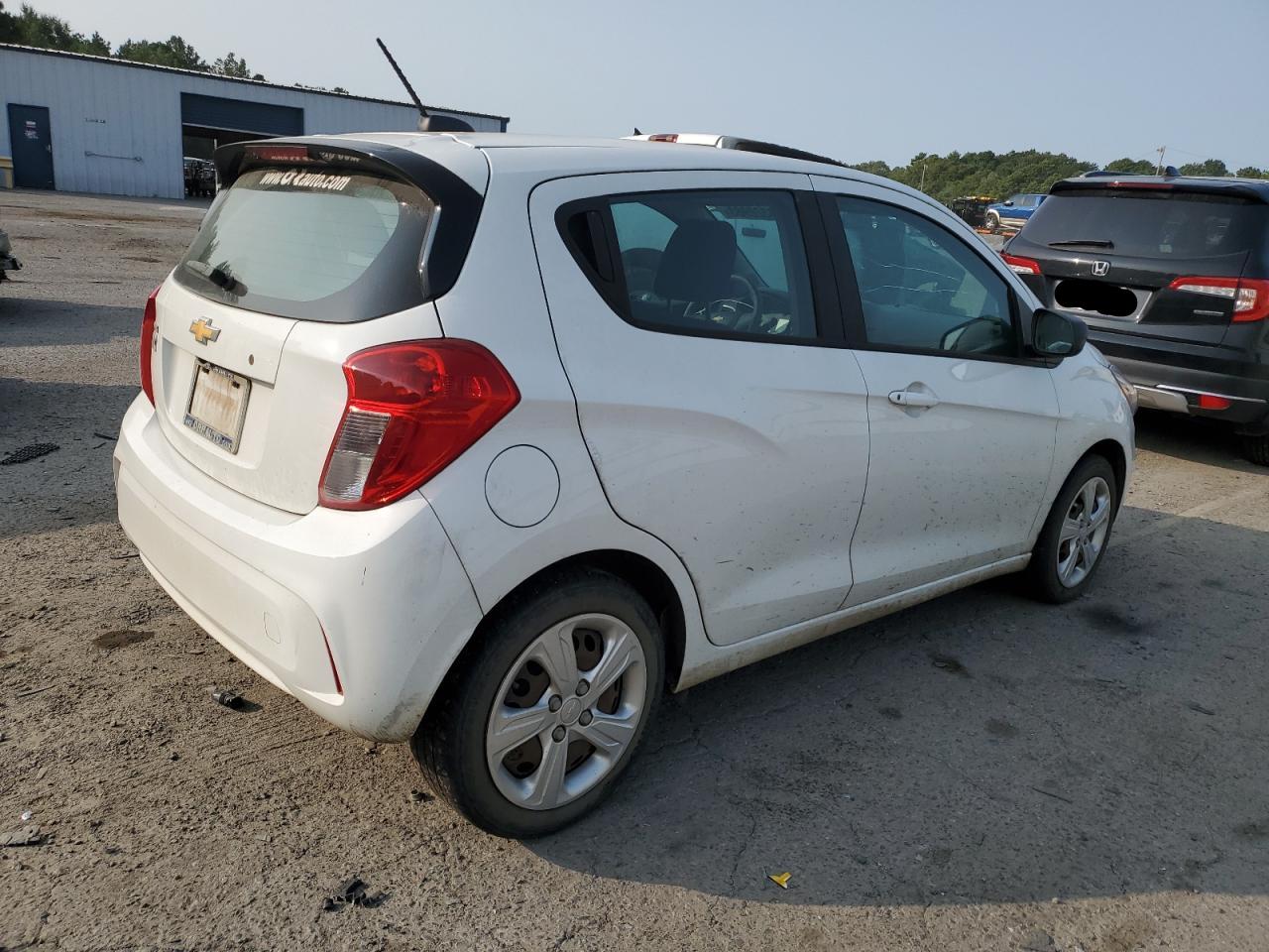 Photo 2 VIN: KL8CB6SAXKC704748 - CHEVROLET SPARK 