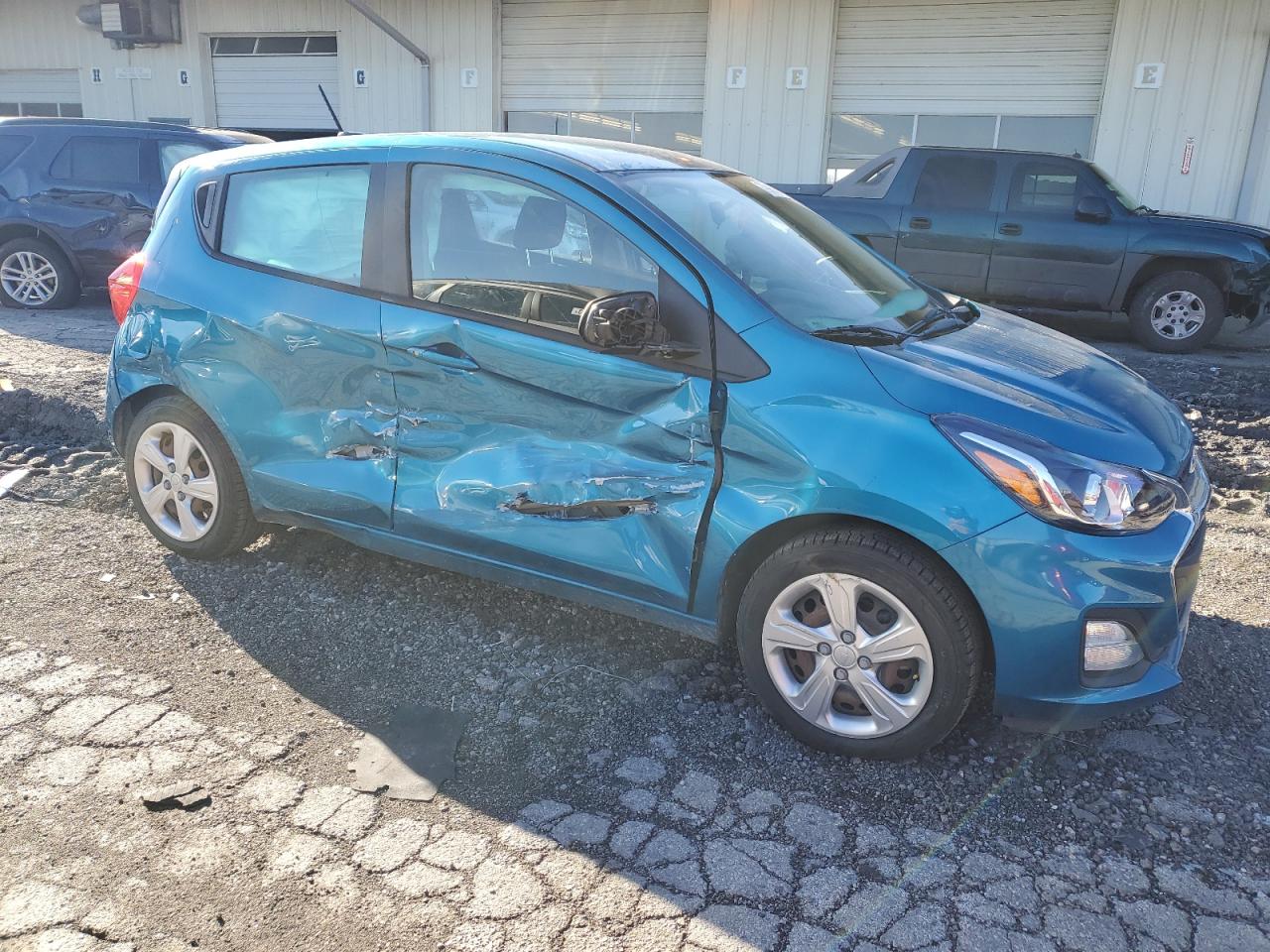 Photo 3 VIN: KL8CB6SAXKC809340 - CHEVROLET SPARK 