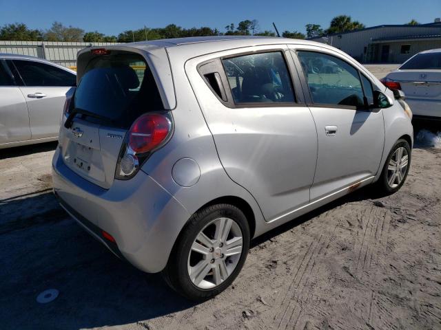 Photo 2 VIN: KL8CD6S90FC740020 - CHEVROLET SPARK 1LT 