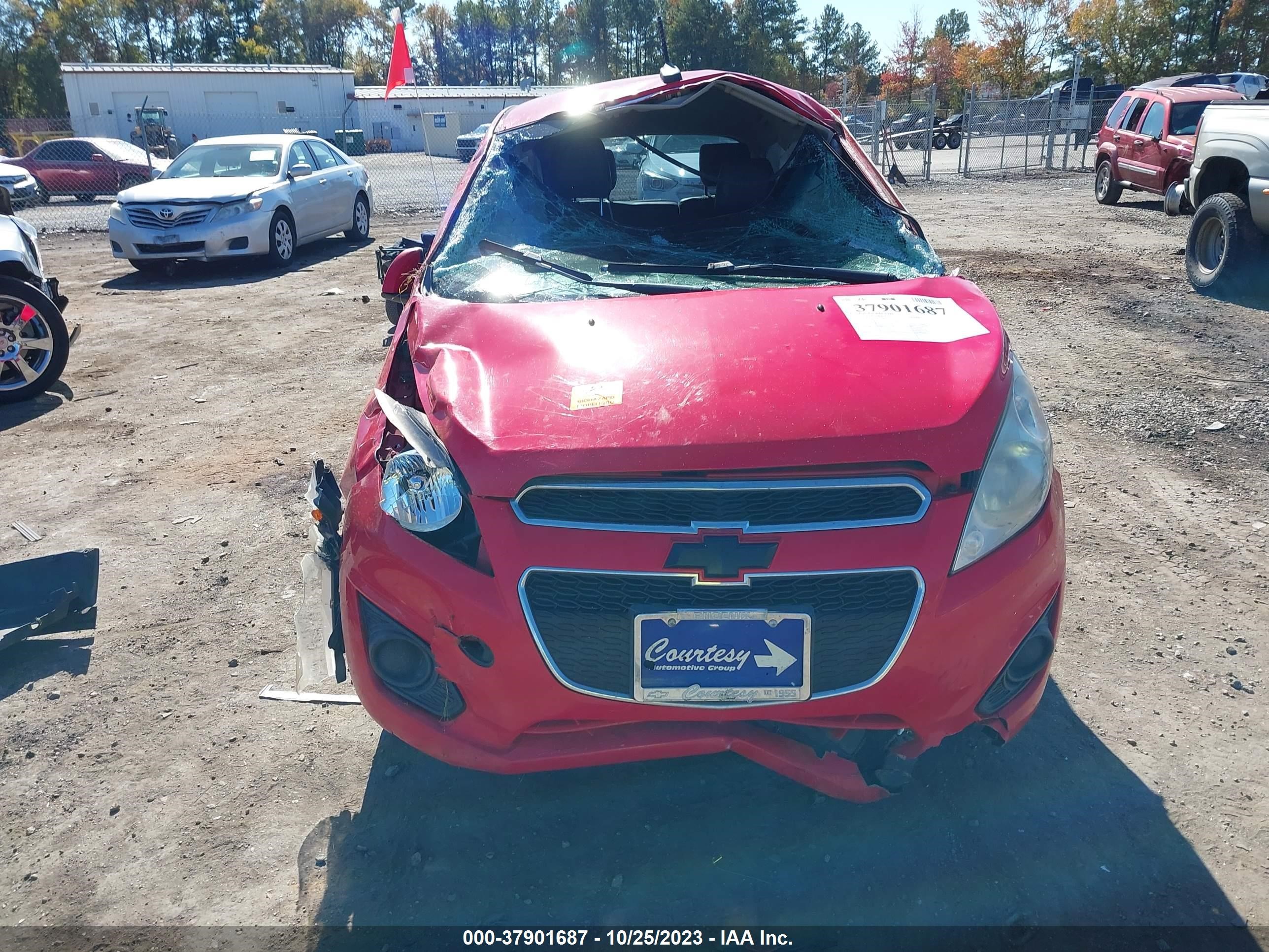 Photo 10 VIN: KL8CD6S91DC558615 - CHEVROLET SPARK 