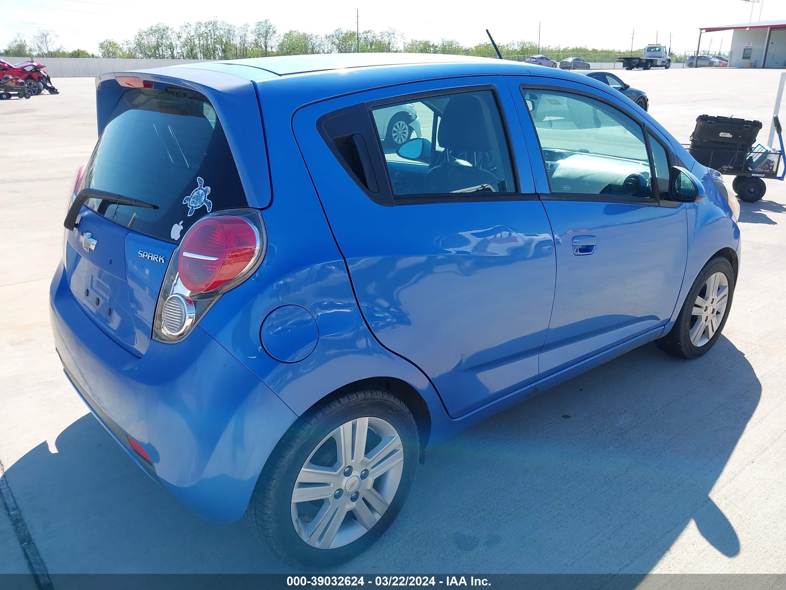 Photo 3 VIN: KL8CD6S92EC534776 - CHEVROLET SPARK 