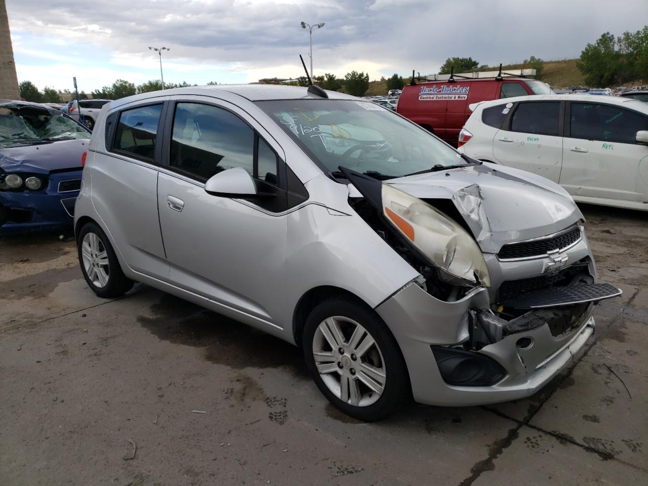 Photo 3 VIN: KL8CD6S92FC724840 - CHEVROLET SPARK 