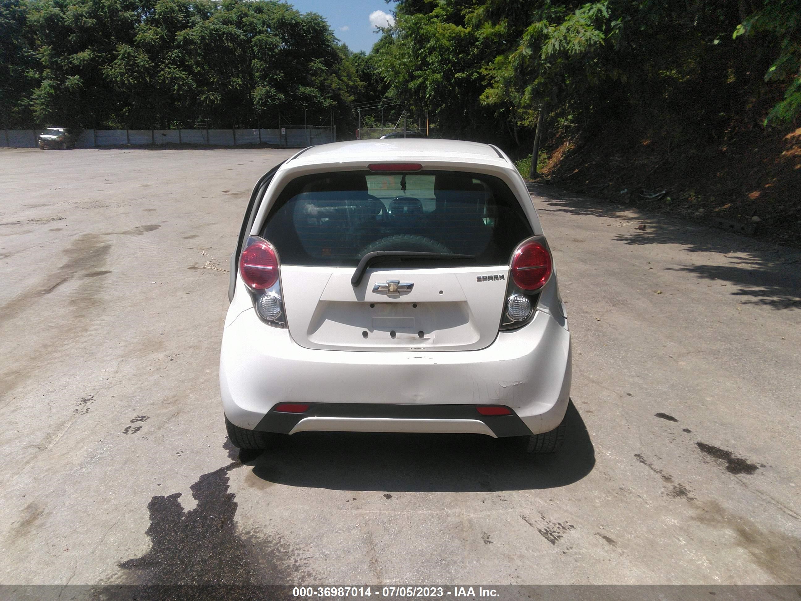 Photo 16 VIN: KL8CD6S93EC592279 - CHEVROLET SPARK 