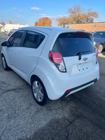 Photo 2 VIN: KL8CD6S93FC718254 - CHEVROLET SPARK 1LT 