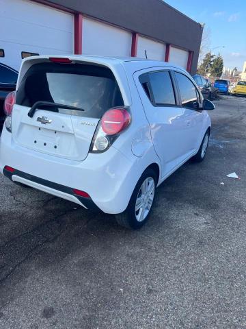 Photo 3 VIN: KL8CD6S93FC718254 - CHEVROLET SPARK 1LT 