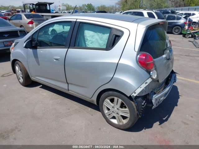 Photo 2 VIN: KL8CD6S93FC718402 - CHEVROLET SPARK 