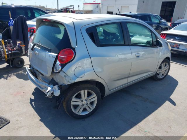 Photo 3 VIN: KL8CD6S93FC718402 - CHEVROLET SPARK 