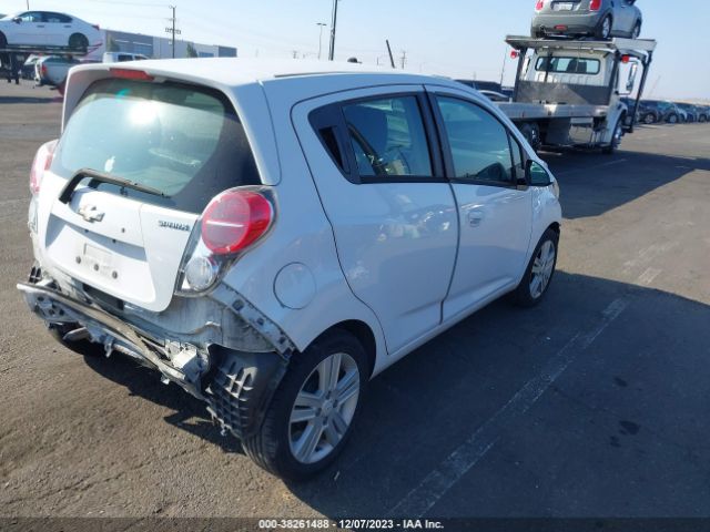 Photo 3 VIN: KL8CD6S93FC807211 - CHEVROLET SPARK 