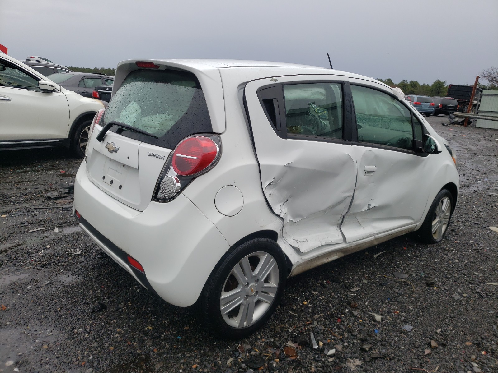 Photo 3 VIN: KL8CD6S94DC510820 - CHEVROLET SPARK 1LT 